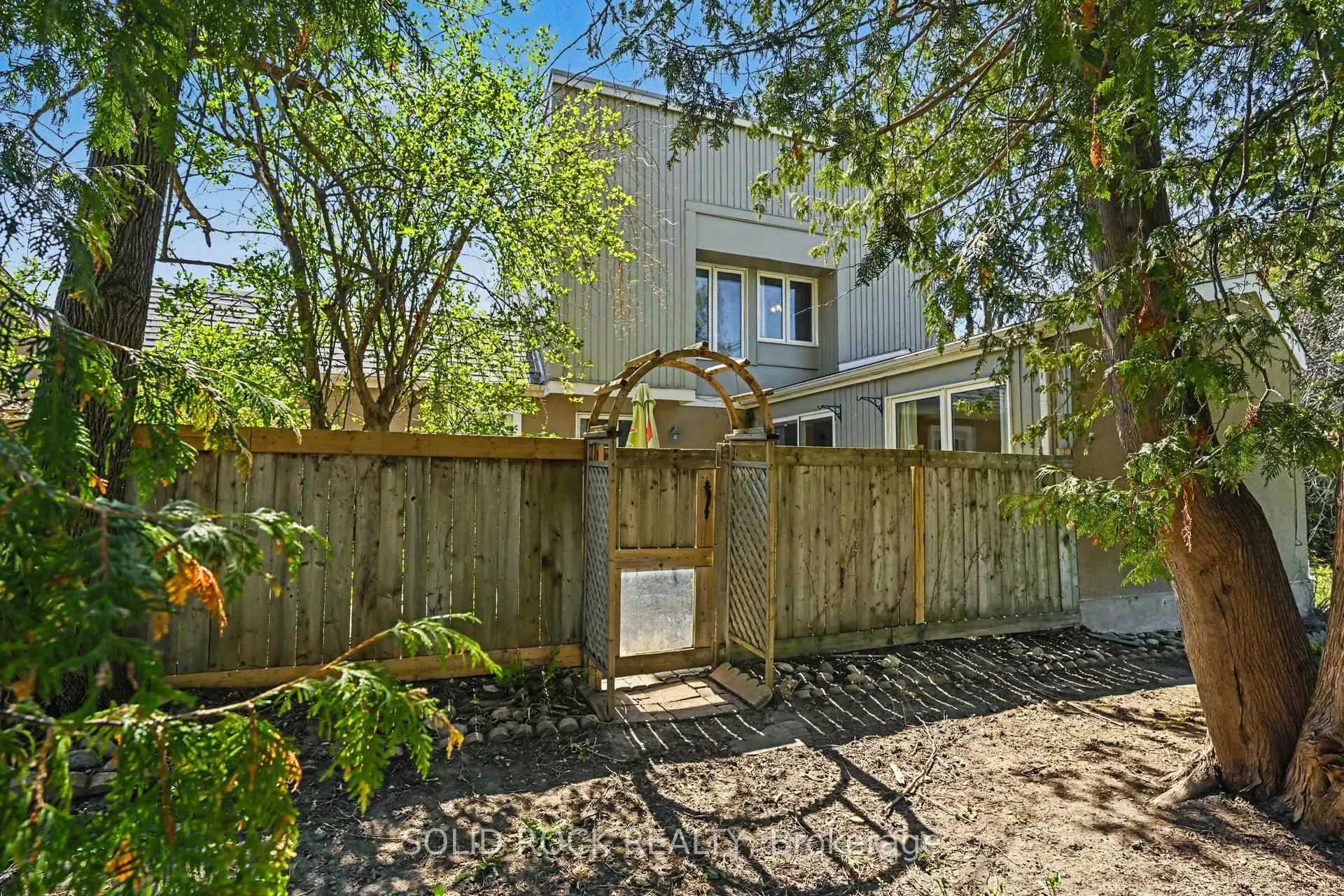 Photo 33 of 29 Jackson Court, Ottawa, Kanata - Beaverbrook — HOMEH