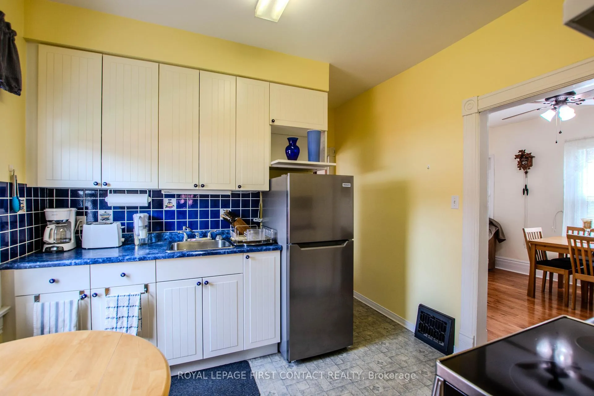 Photo 23 of 14 Frederick Street, Barrie, Sanford — HOMEH