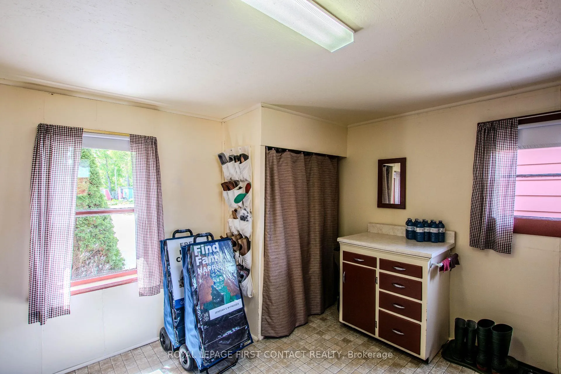 Photo 26 of 14 Frederick Street, Barrie, Sanford — HOMEH
