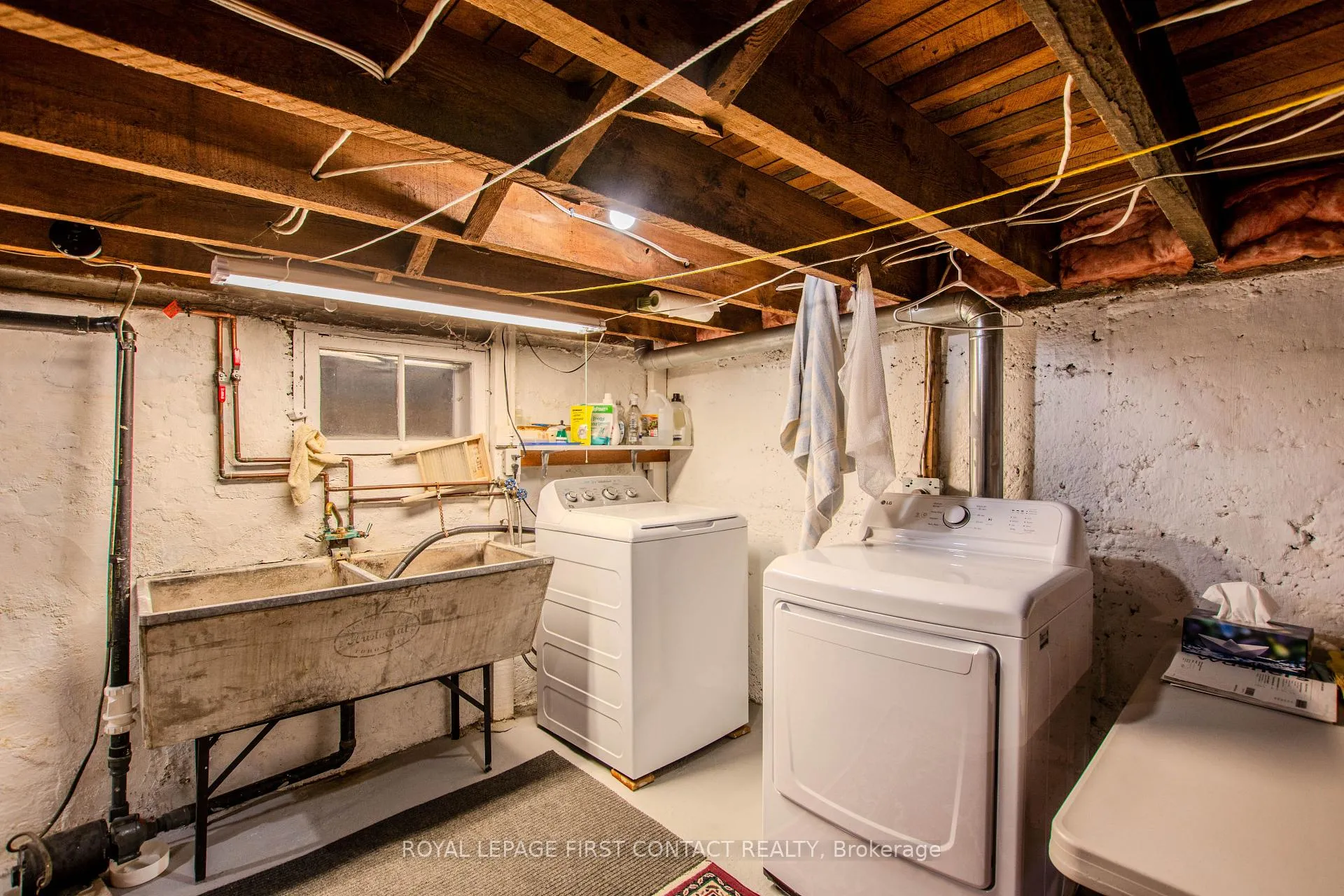Photo 32 of 14 Frederick Street, Barrie, Sanford — HOMEH