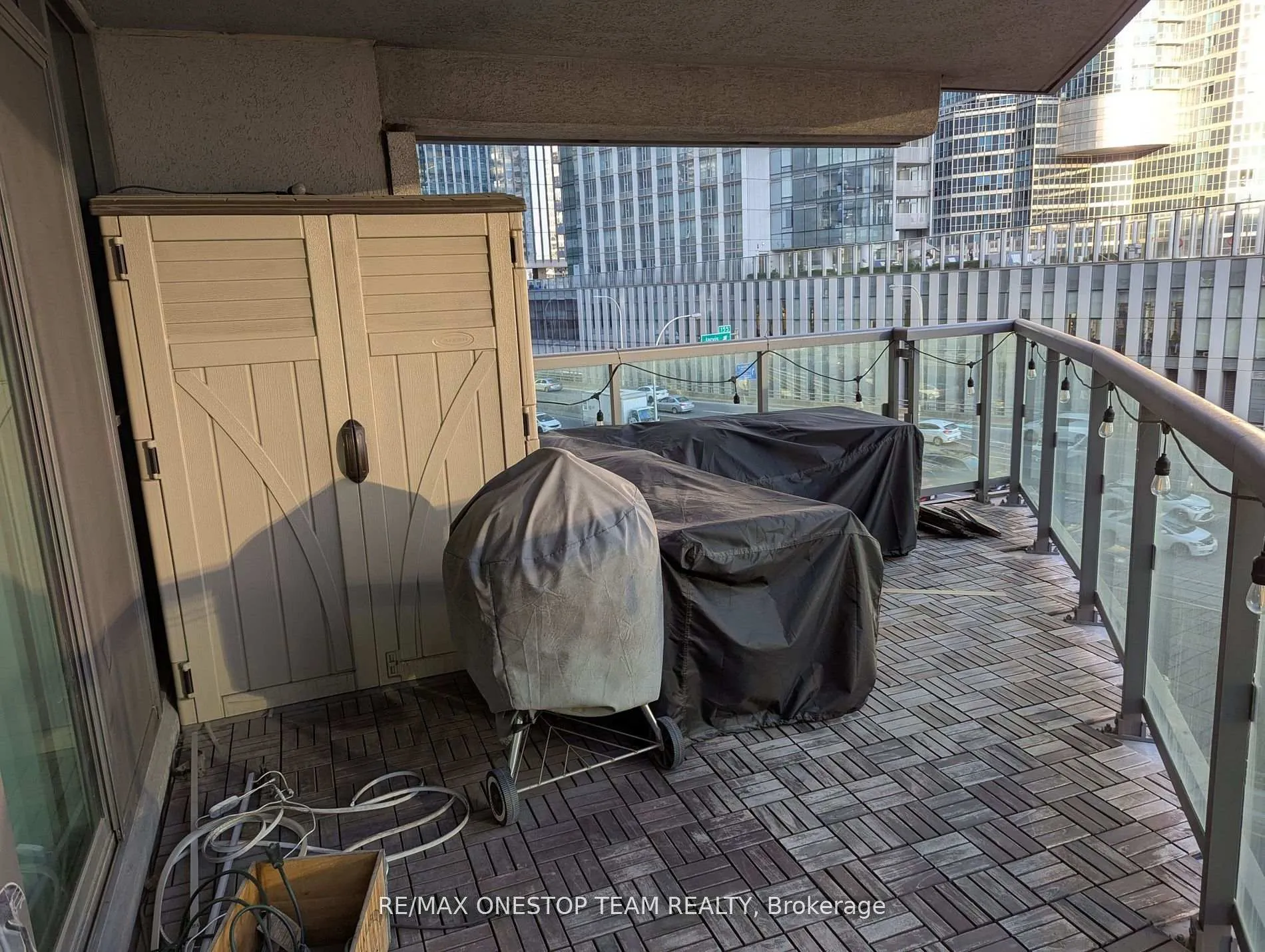 Photo 12 of Unit 811, 19 Grand Trunk Crescent, Toronto, Waterfront Communities — HOMEH