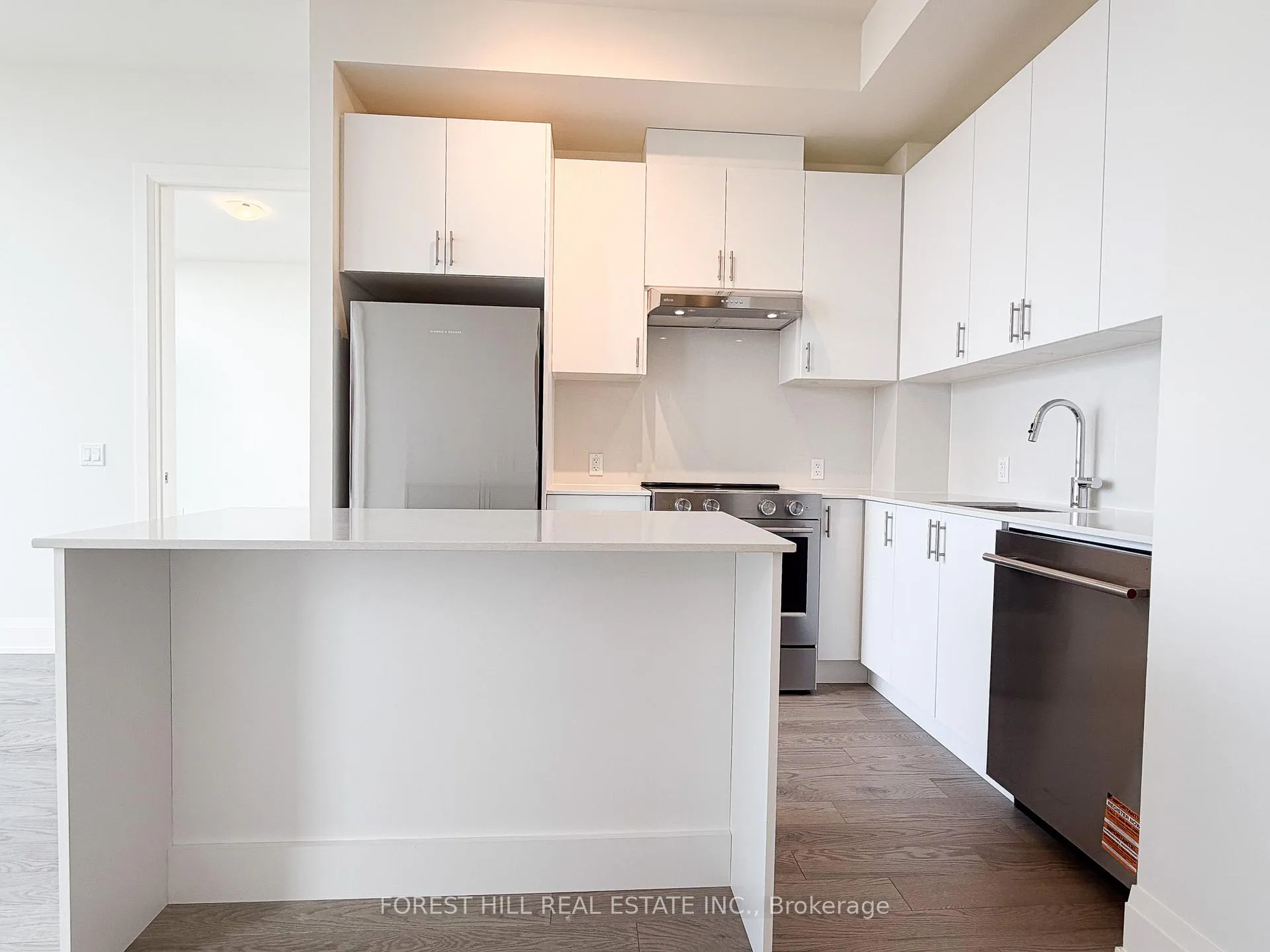 Photo 4 of Unit PH104, 27 Korda Gate, Vaughan, Vellore Village — HOMEH