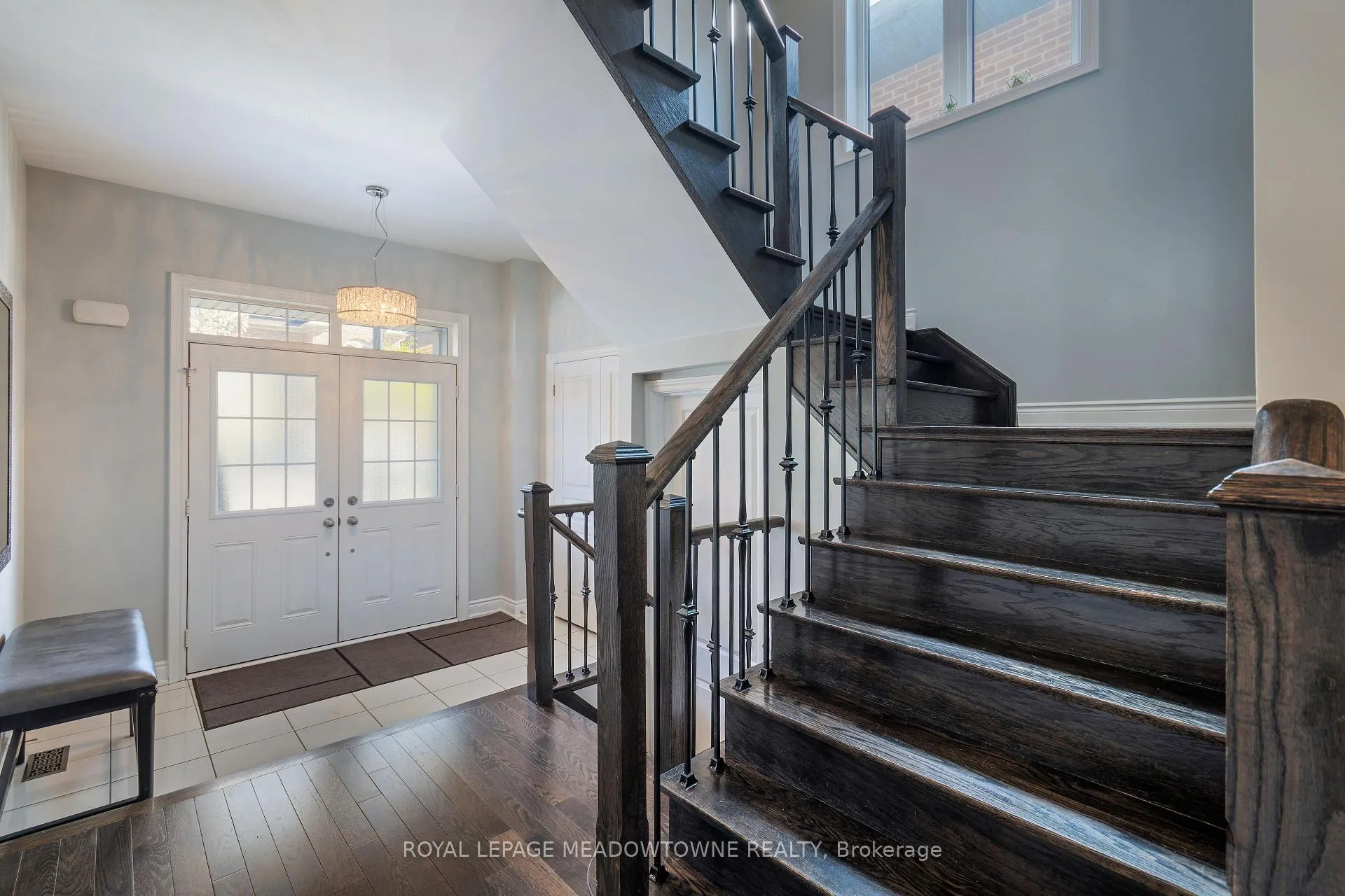 Photo 16 of 11 Cranbrook Crescent, Vaughan, Kleinburg — HOMEH