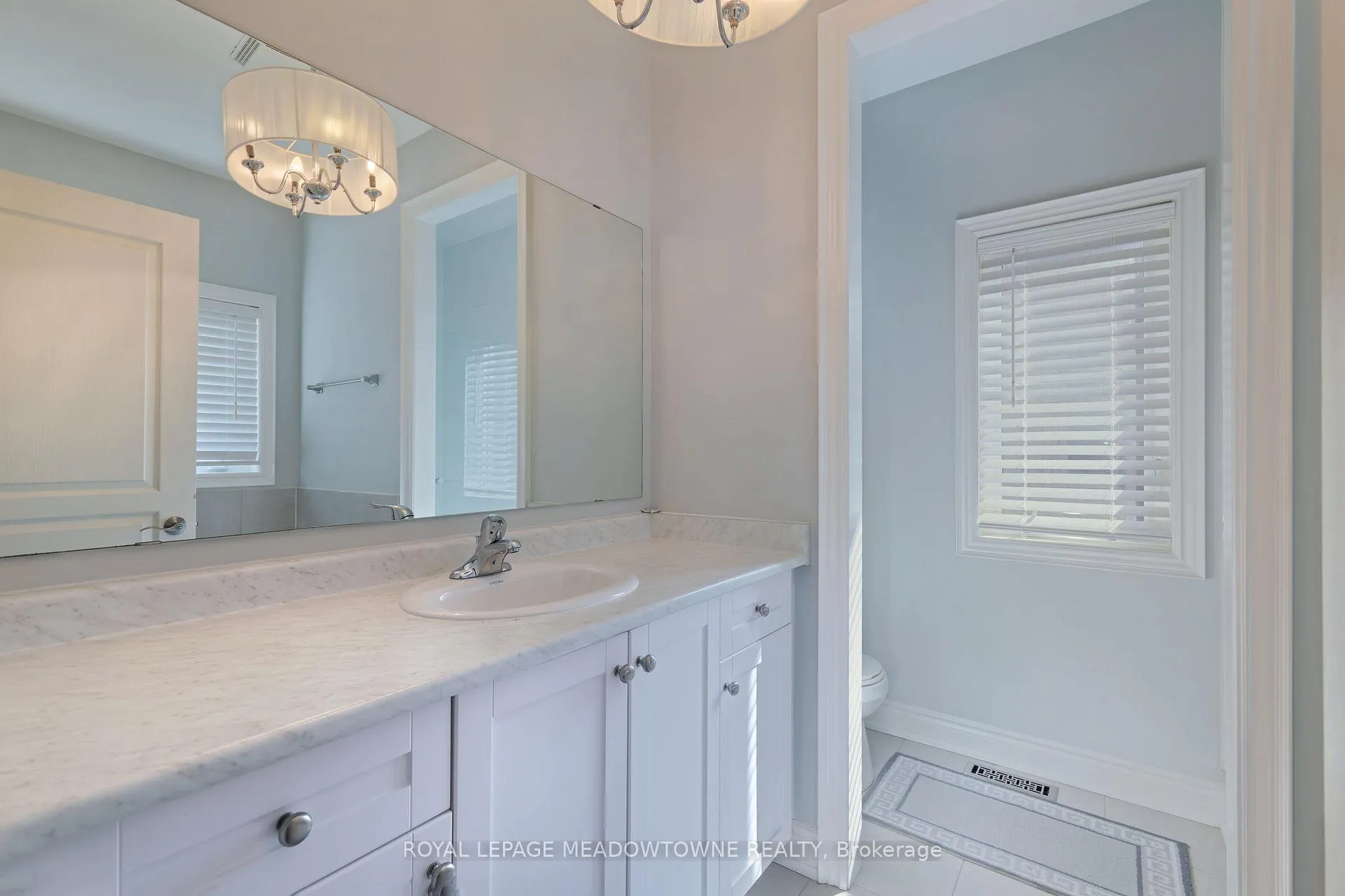 Photo 21 of 11 Cranbrook Crescent, Vaughan, Kleinburg — HOMEH