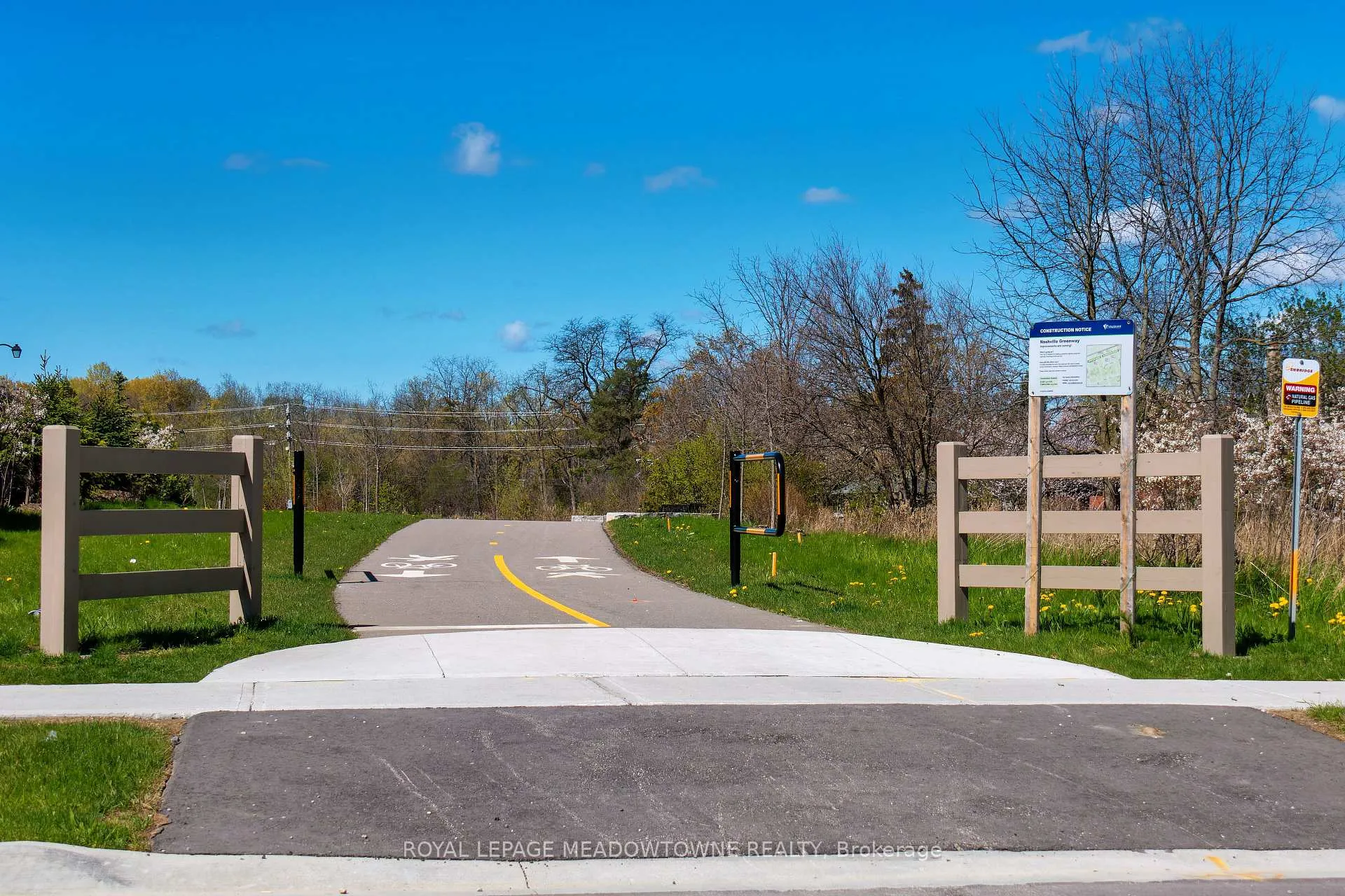 Photo 39 of 11 Cranbrook Crescent, Vaughan, Kleinburg — HOMEH