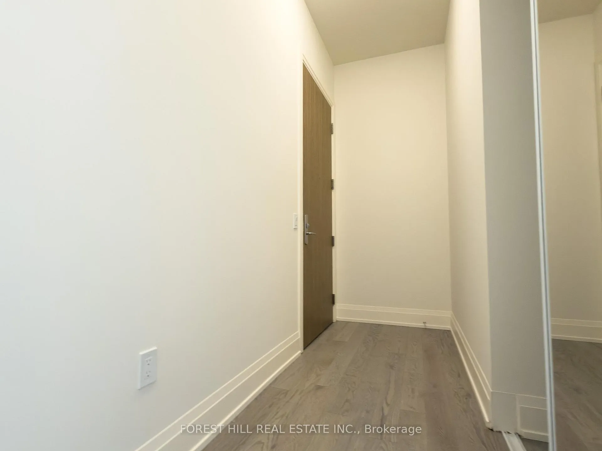 Photo 2 of Unit PH106, 27 Korda Gate, Vaughan, Vellore Village — HOMEH