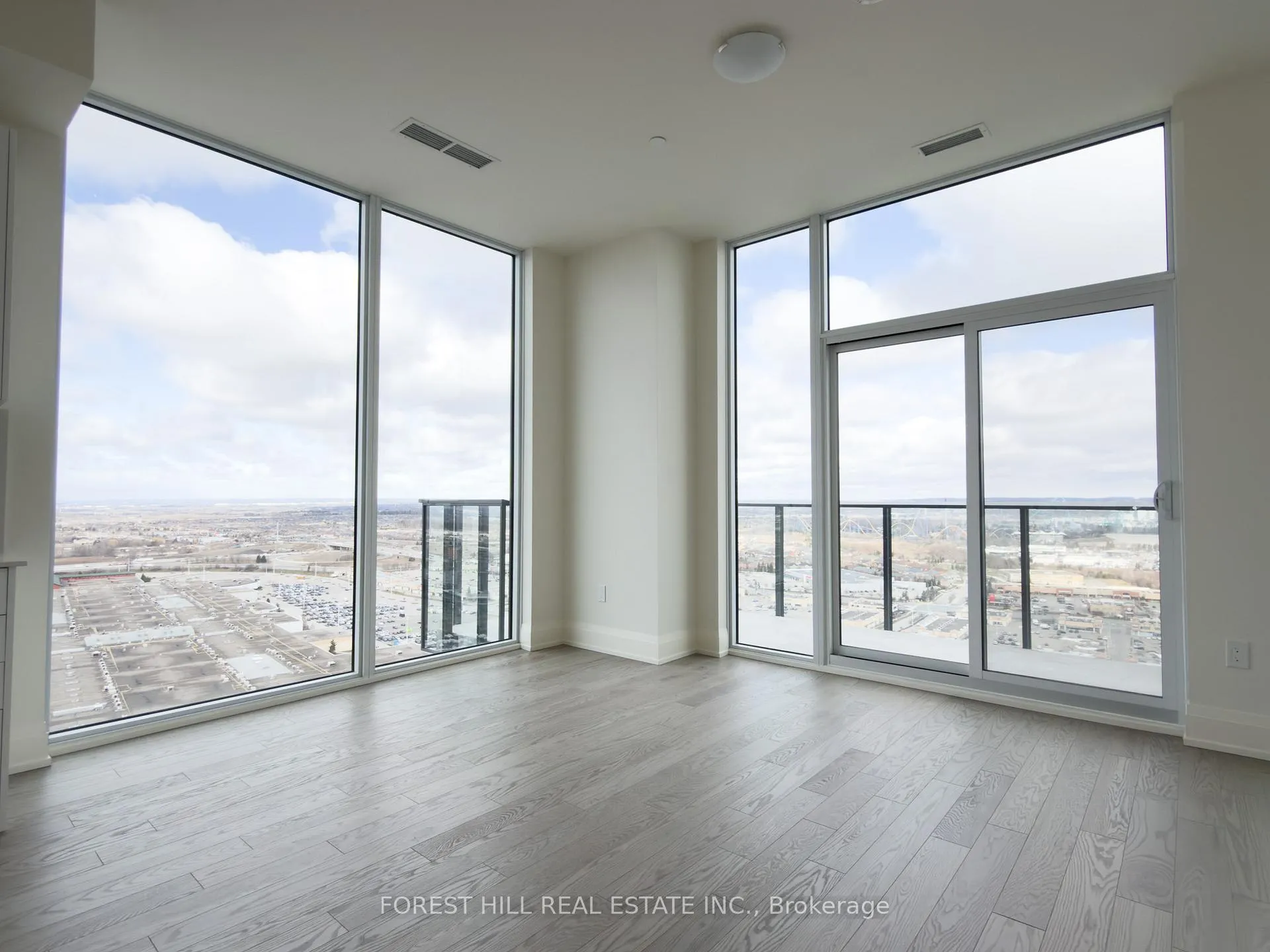 Photo 15 of Unit PH106, 27 Korda Gate, Vaughan, Vellore Village — HOMEH