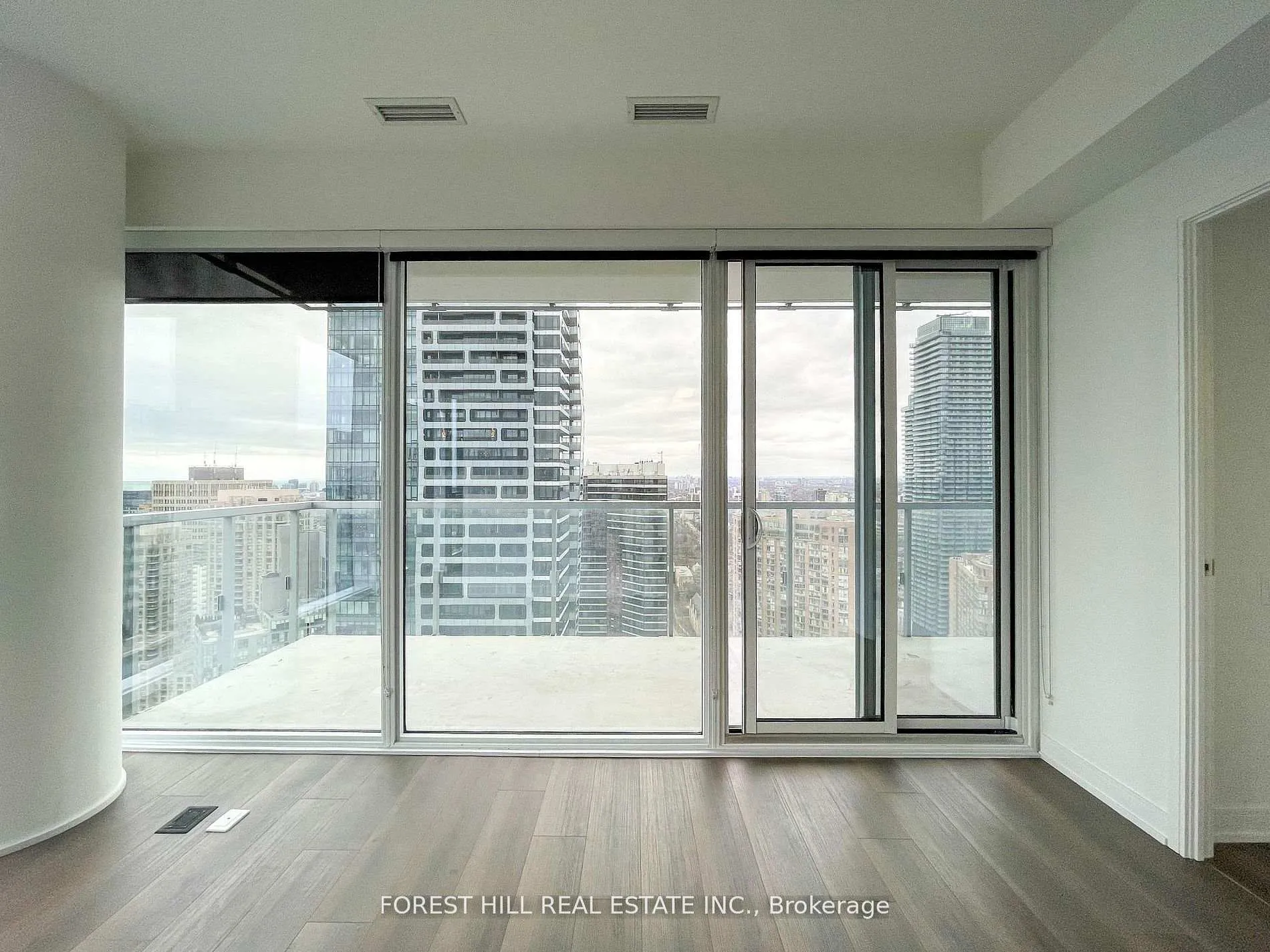Photo 6 of Unit 3709, 3 Gloucester Street, Toronto, Church-Yonge Corridor — HOMEH