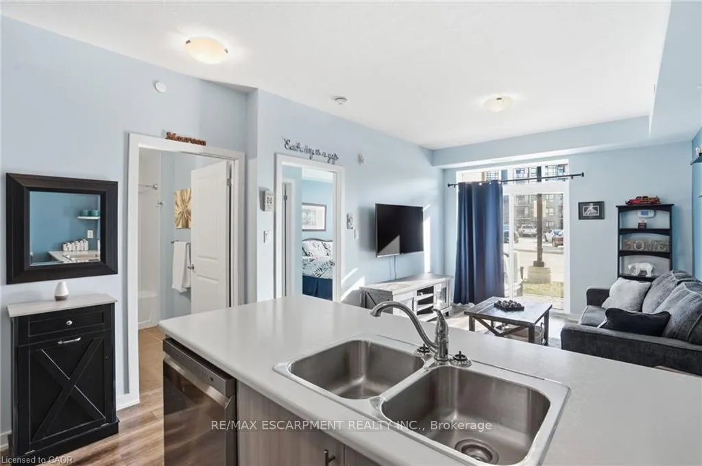 Photo 13 of Unit 102, 125 Shoreview Place, Hamilton, Lakeshore — HOMEH