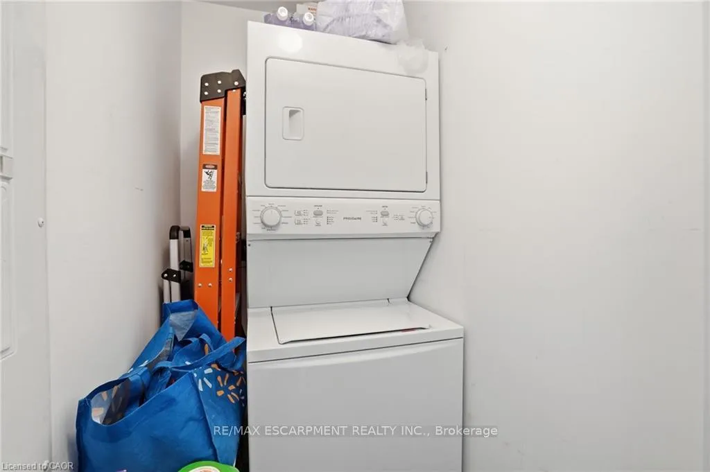 Photo 21 of Unit 102, 125 Shoreview Place, Hamilton, Lakeshore — HOMEH
