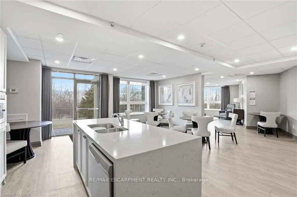Photo 28 of Unit 102, 125 Shoreview Place, Hamilton, Lakeshore — HOMEH