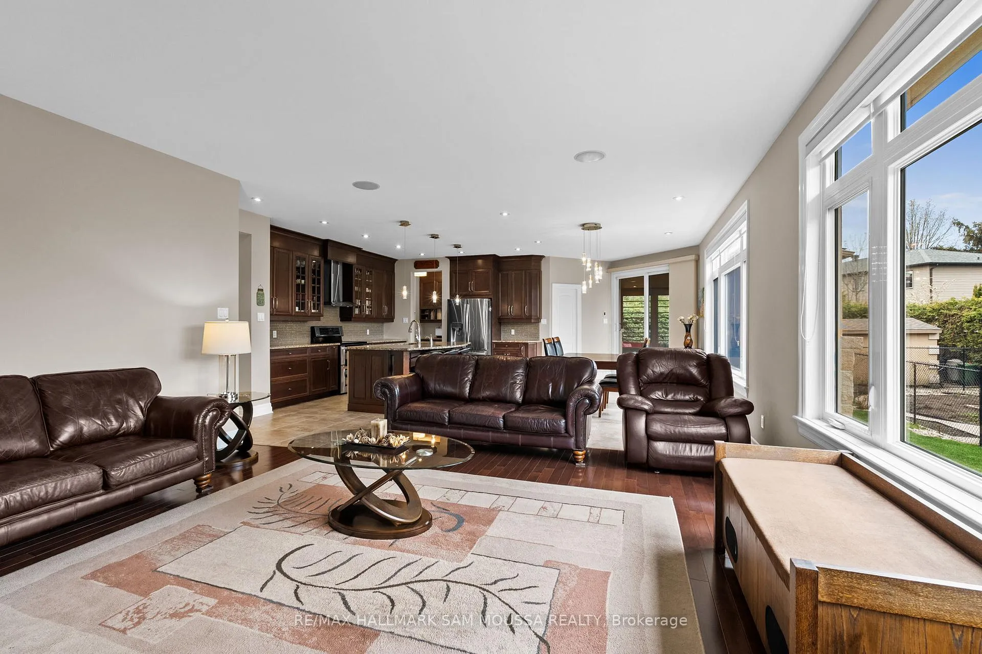 Photo 16 of 18 Wynford Avenue, Ottawa, Craig Henry/Woodvale — HOMEH