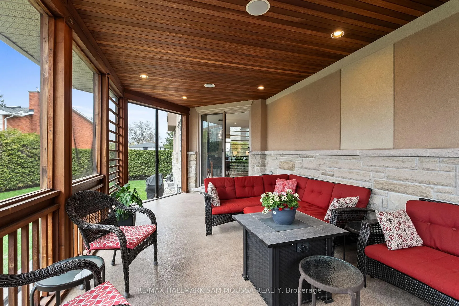 Photo 25 of 18 Wynford Avenue, Ottawa, Craig Henry/Woodvale — HOMEH
