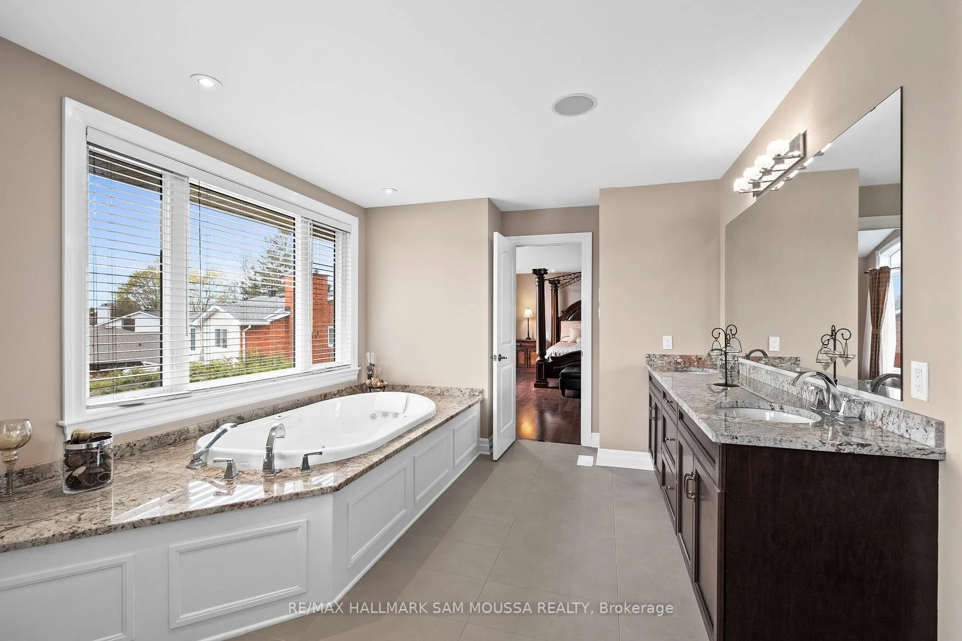 Photo 31 of 18 Wynford Avenue, Ottawa, Craig Henry/Woodvale — HOMEH