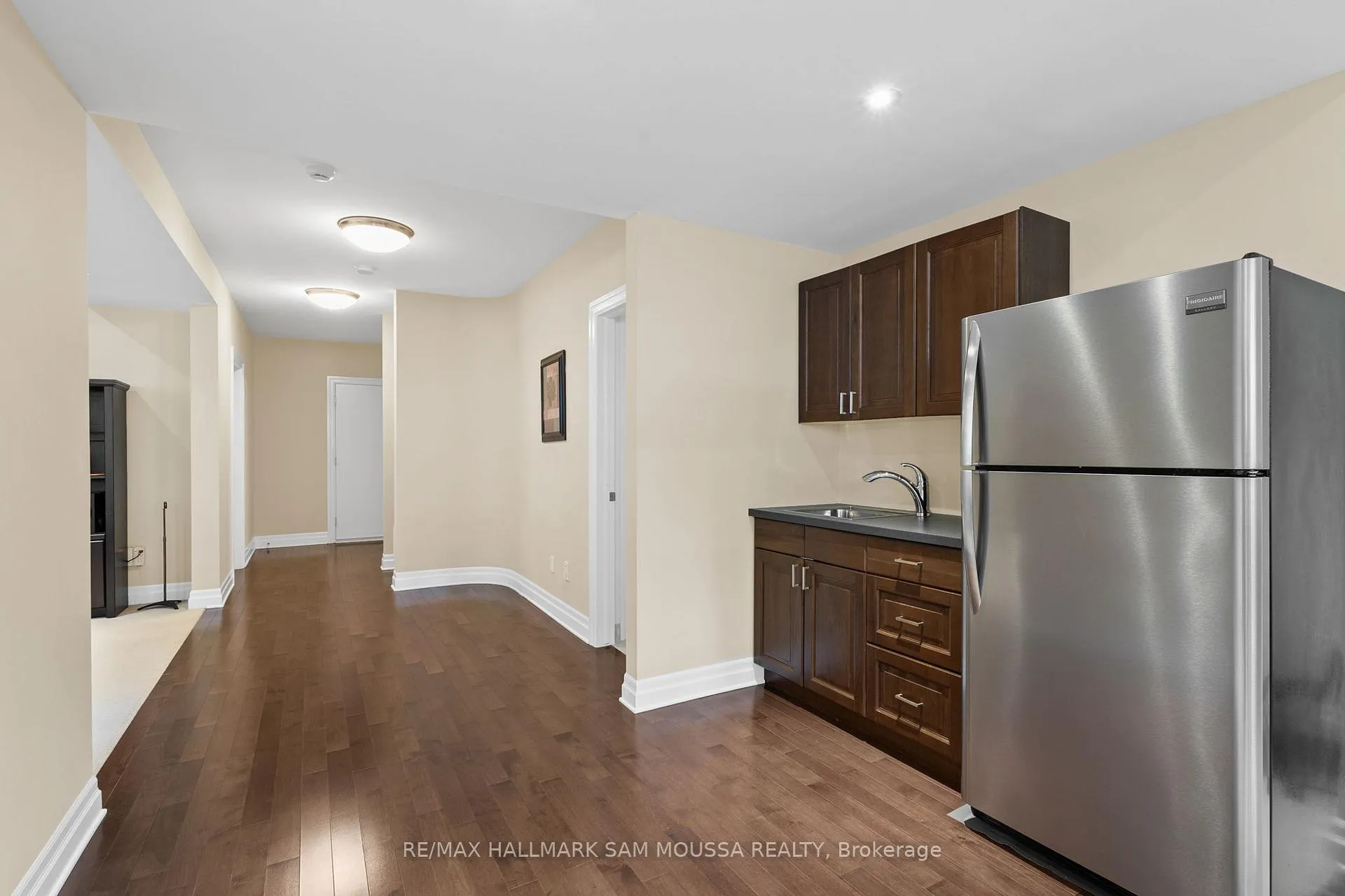 Photo 40 of 18 Wynford Avenue, Ottawa, Craig Henry/Woodvale — HOMEH