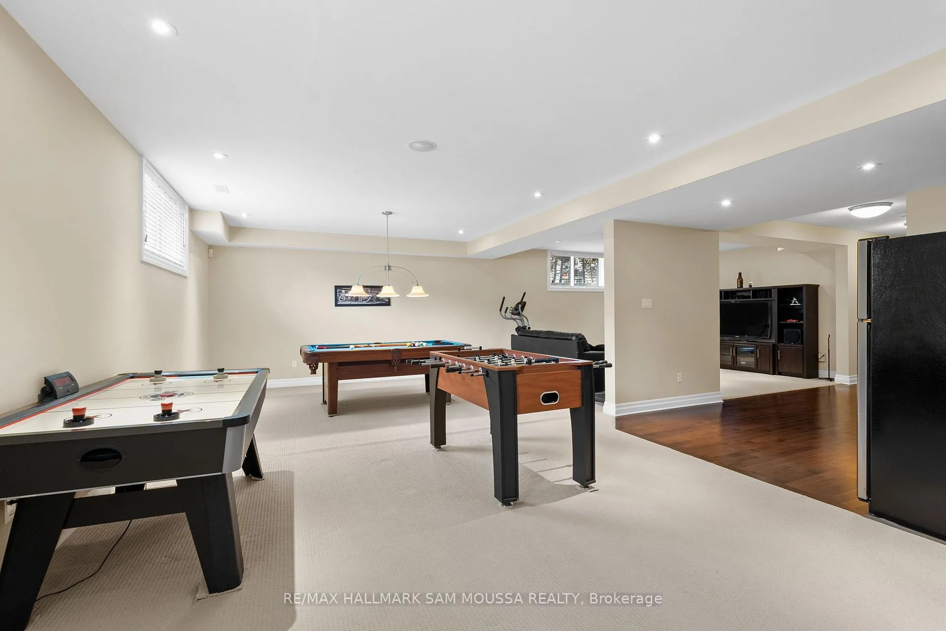 Photo 42 of 18 Wynford Avenue, Ottawa, Craig Henry/Woodvale — HOMEH