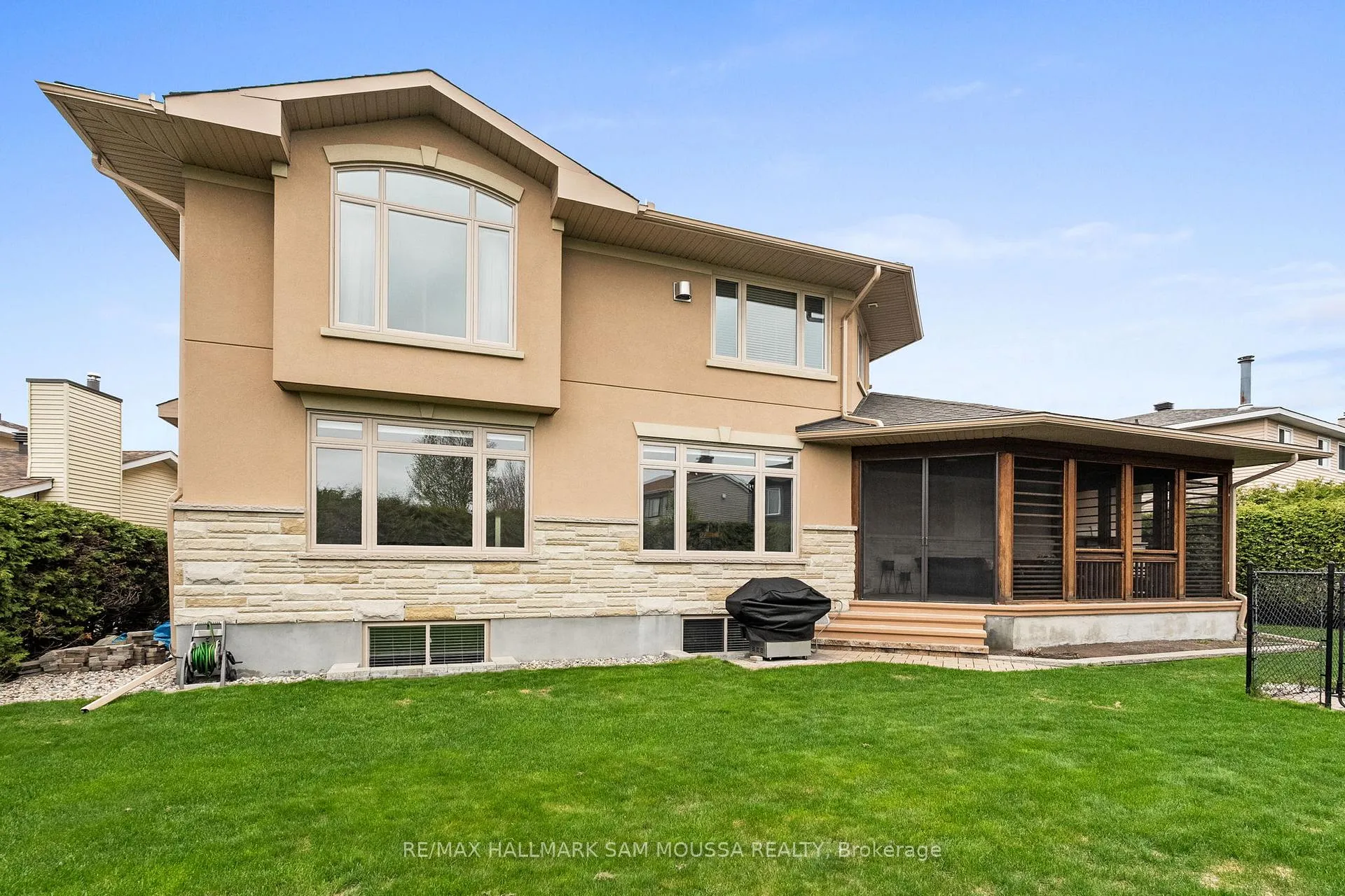 Photo 44 of 18 Wynford Avenue, Ottawa, Craig Henry/Woodvale — HOMEH