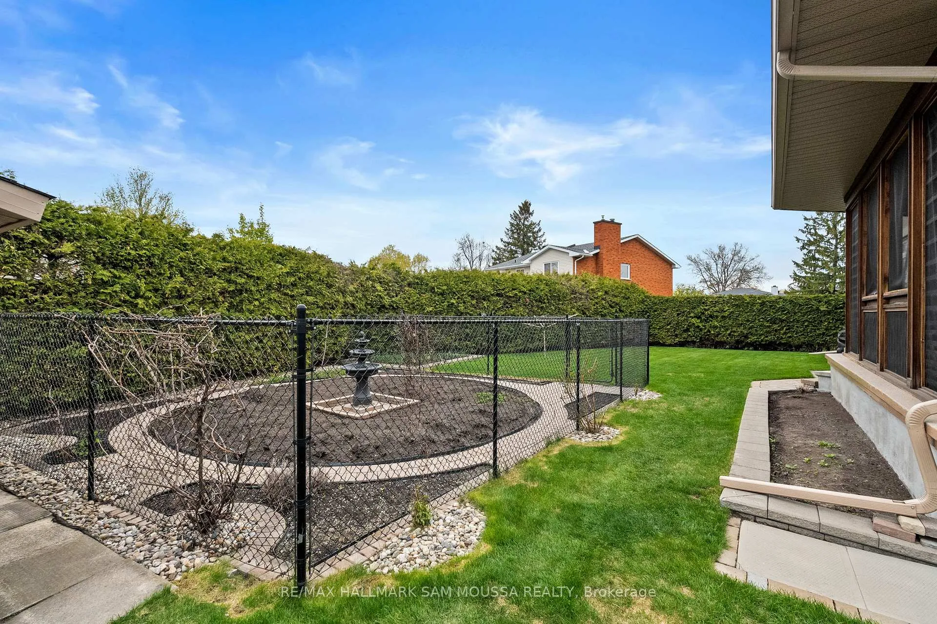 Photo 46 of 18 Wynford Avenue, Ottawa, Craig Henry/Woodvale — HOMEH