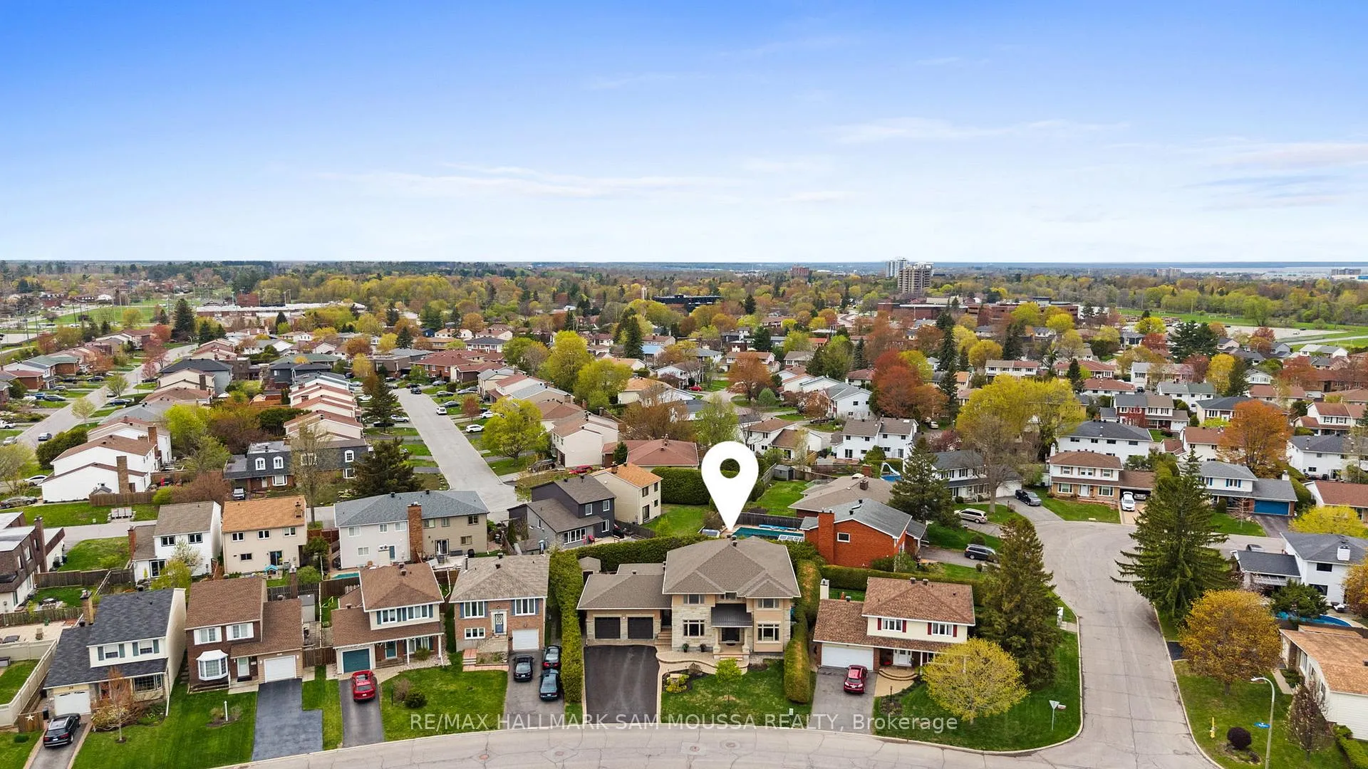 Photo 49 of 18 Wynford Avenue, Ottawa, Craig Henry/Woodvale — HOMEH