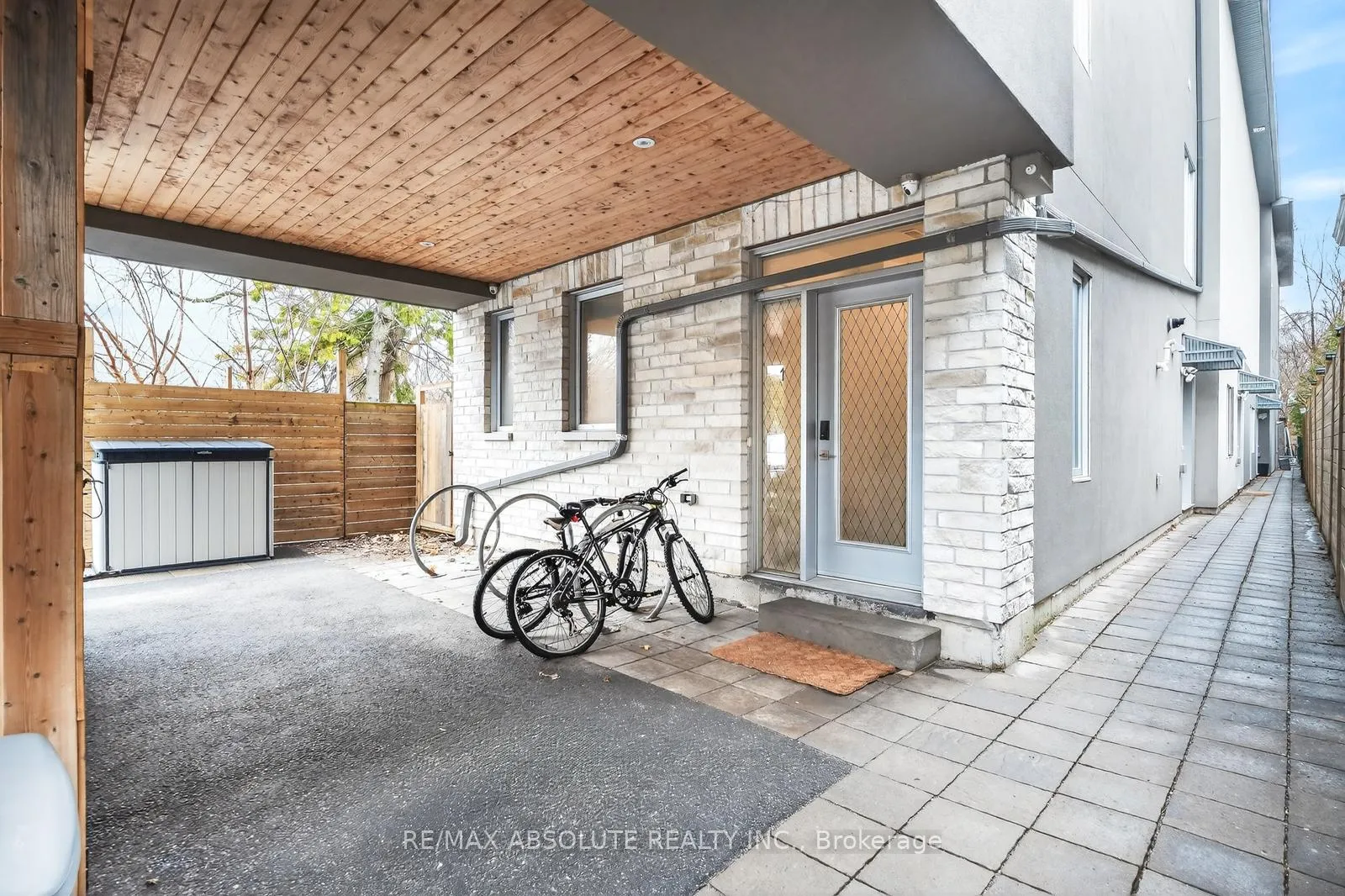 Photo 2 of 246 Westhaven Crescent, Ottawa, Westboro/Hampton Park — HOMEH