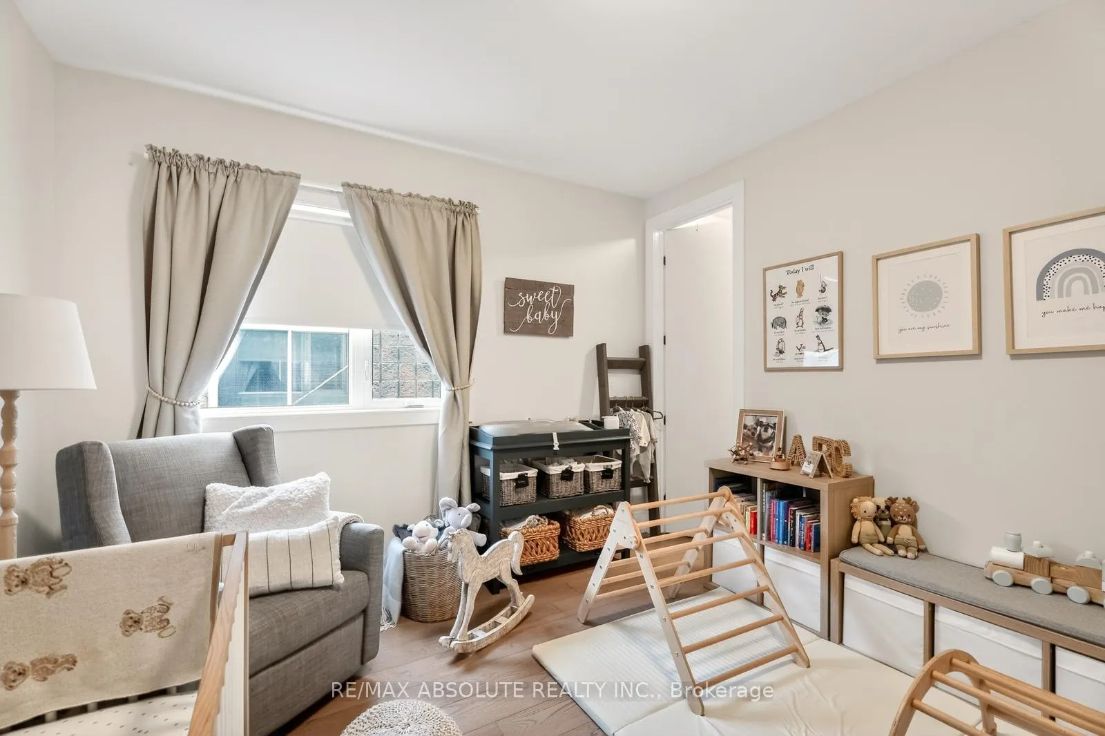 Photo 17 of 246 Westhaven Crescent, Ottawa, Westboro/Hampton Park — HOMEH