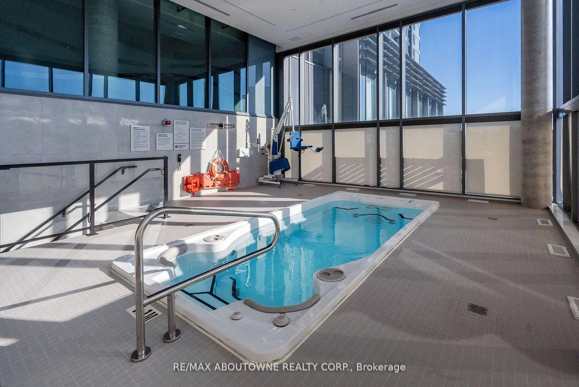 Photo 15 of Unit 1407, 5 Wellington Street S, Kitchener, Cherry Hill — HOMEH