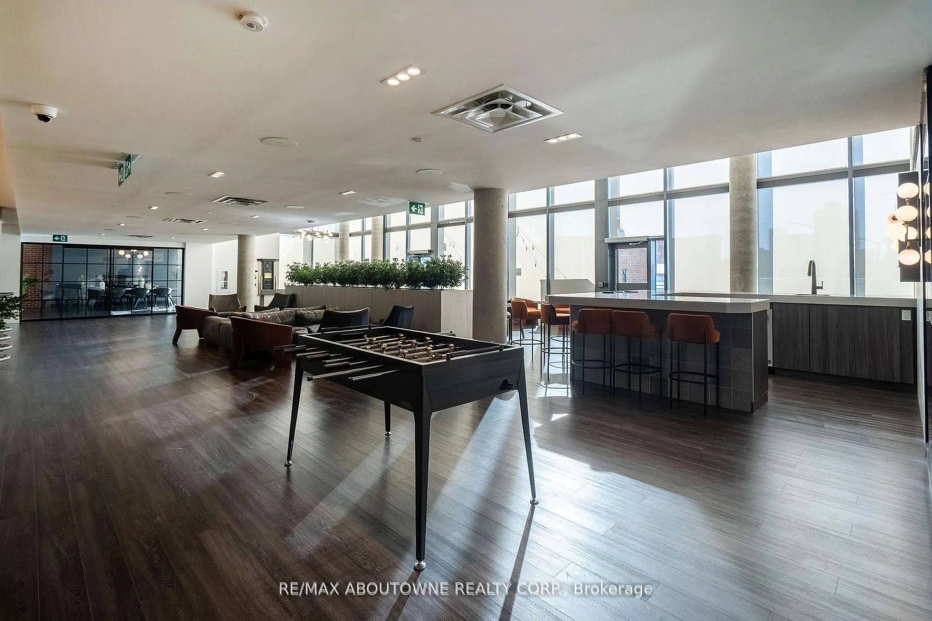 Photo 16 of Unit 1407, 5 Wellington Street S, Kitchener, Cherry Hill — HOMEH