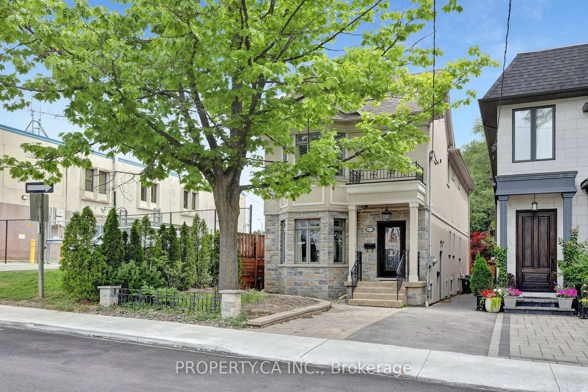 Photo 1 of 493 Winnette Avenue, Toronto, Humewood-Cedarvale — HOMEH