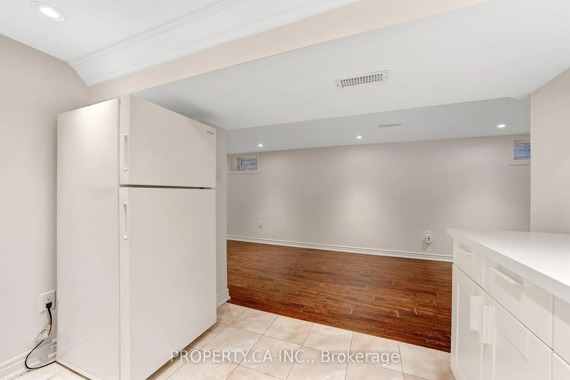 Photo 7 of 493 Winnette Avenue, Toronto, Humewood-Cedarvale — HOMEH