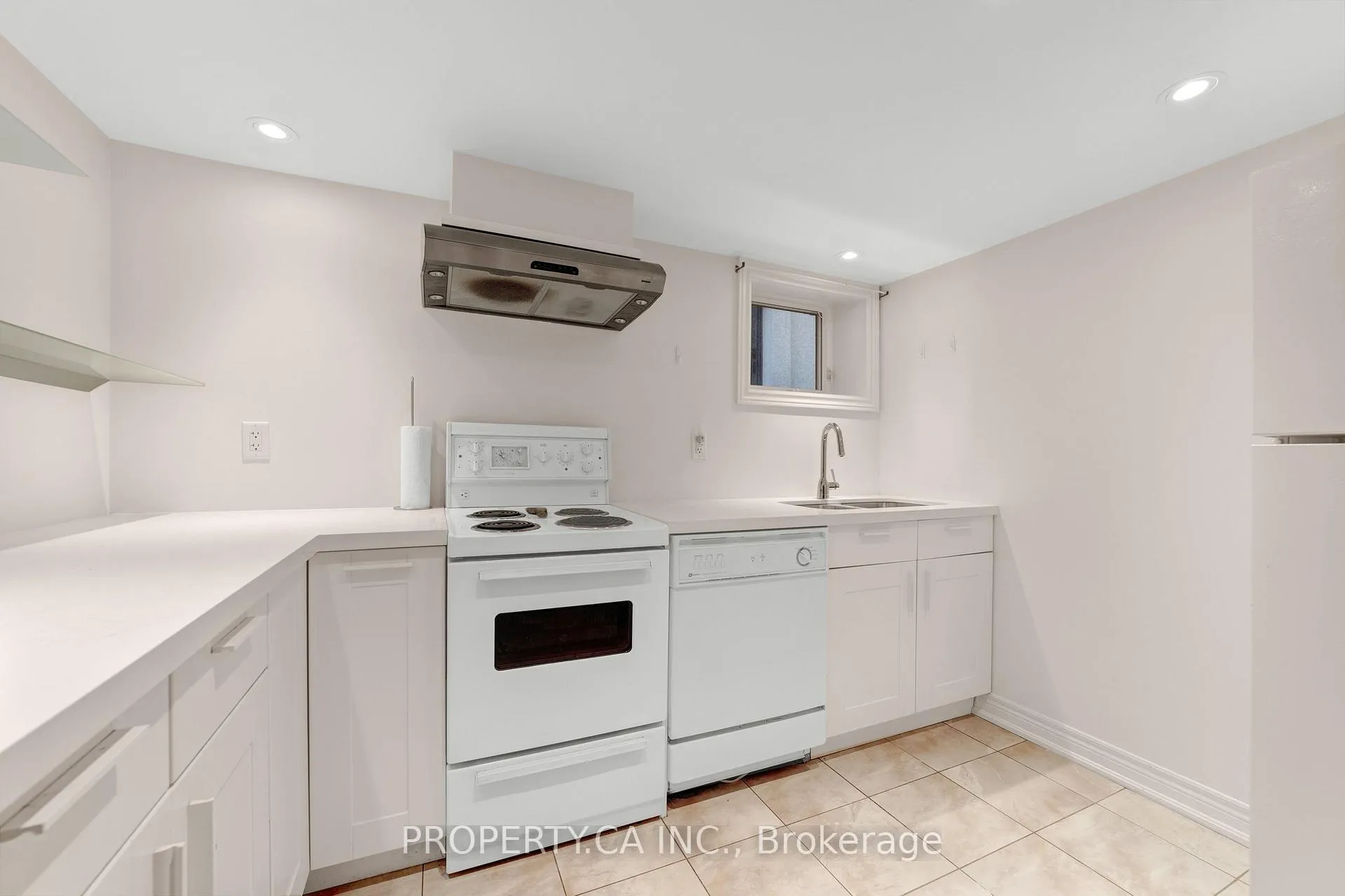 Photo 8 of 493 Winnette Avenue, Toronto, Humewood-Cedarvale — HOMEH