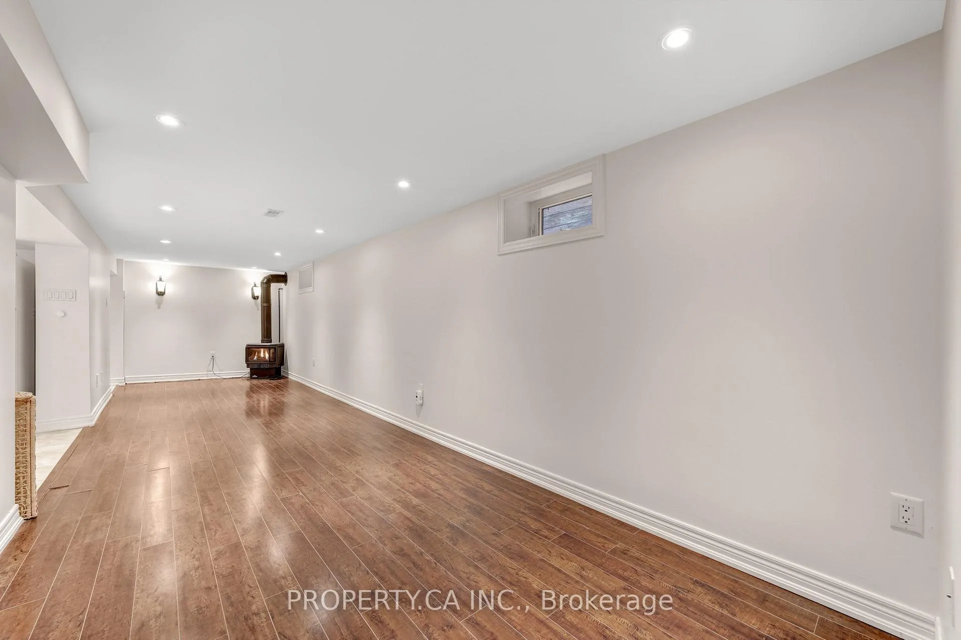 Photo 13 of 493 Winnette Avenue, Toronto, Humewood-Cedarvale — HOMEH