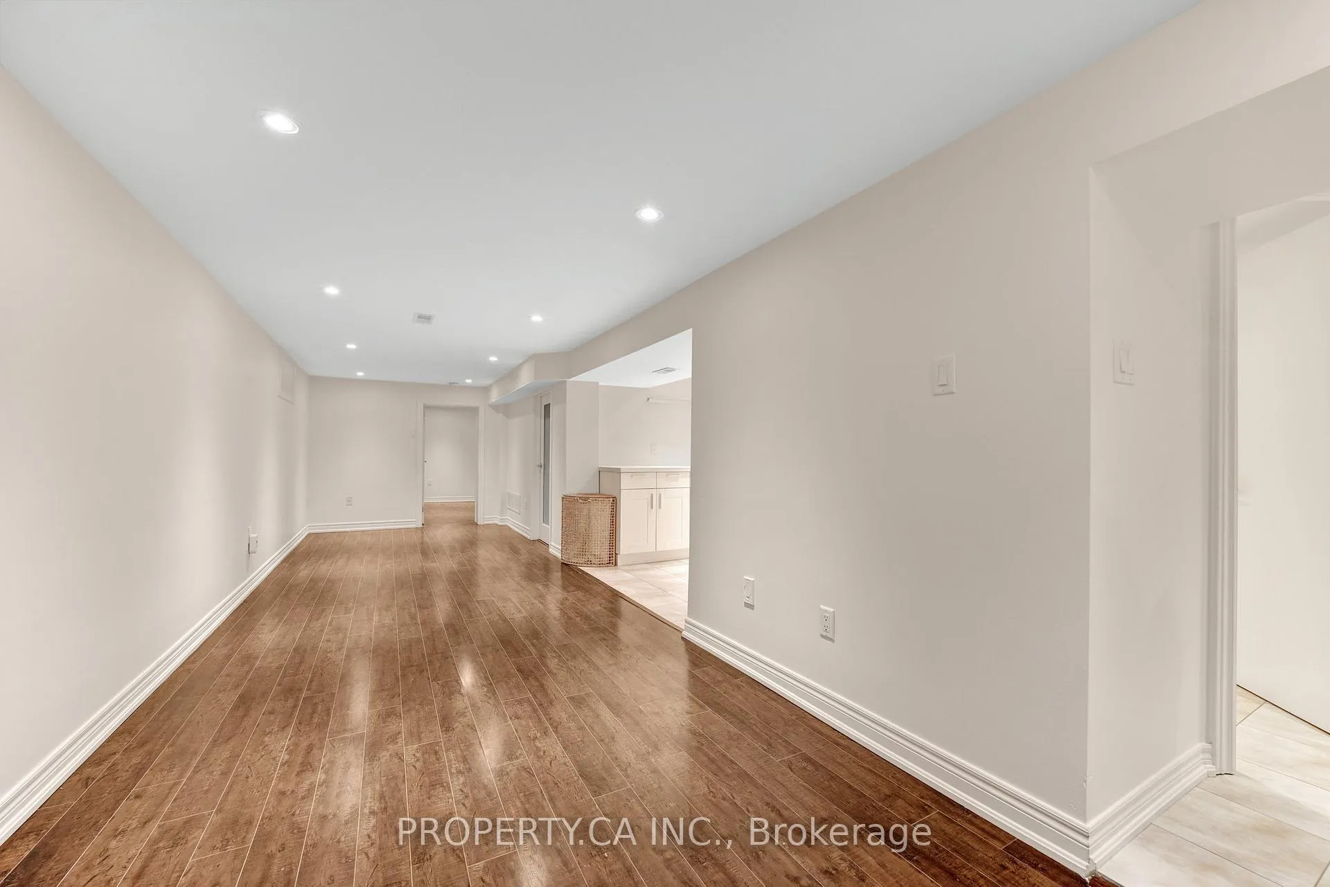 Photo 15 of 493 Winnette Avenue, Toronto, Humewood-Cedarvale — HOMEH