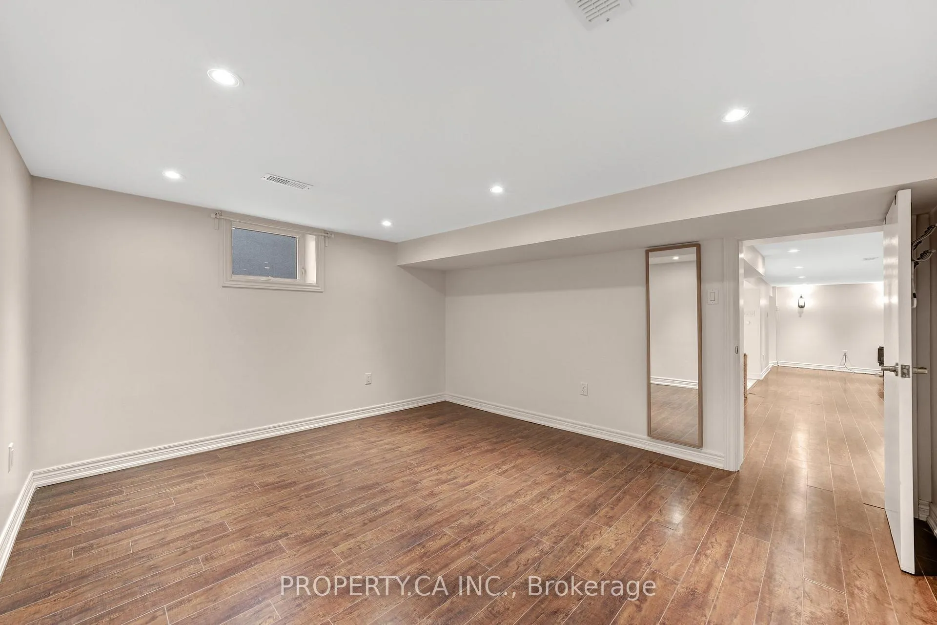 Photo 17 of 493 Winnette Avenue, Toronto, Humewood-Cedarvale — HOMEH