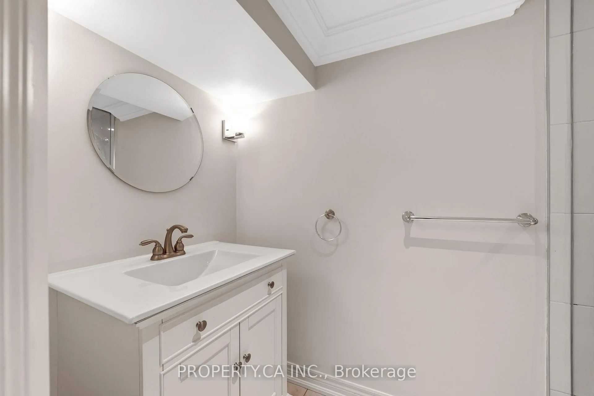 Photo 22 of 493 Winnette Avenue, Toronto, Humewood-Cedarvale — HOMEH