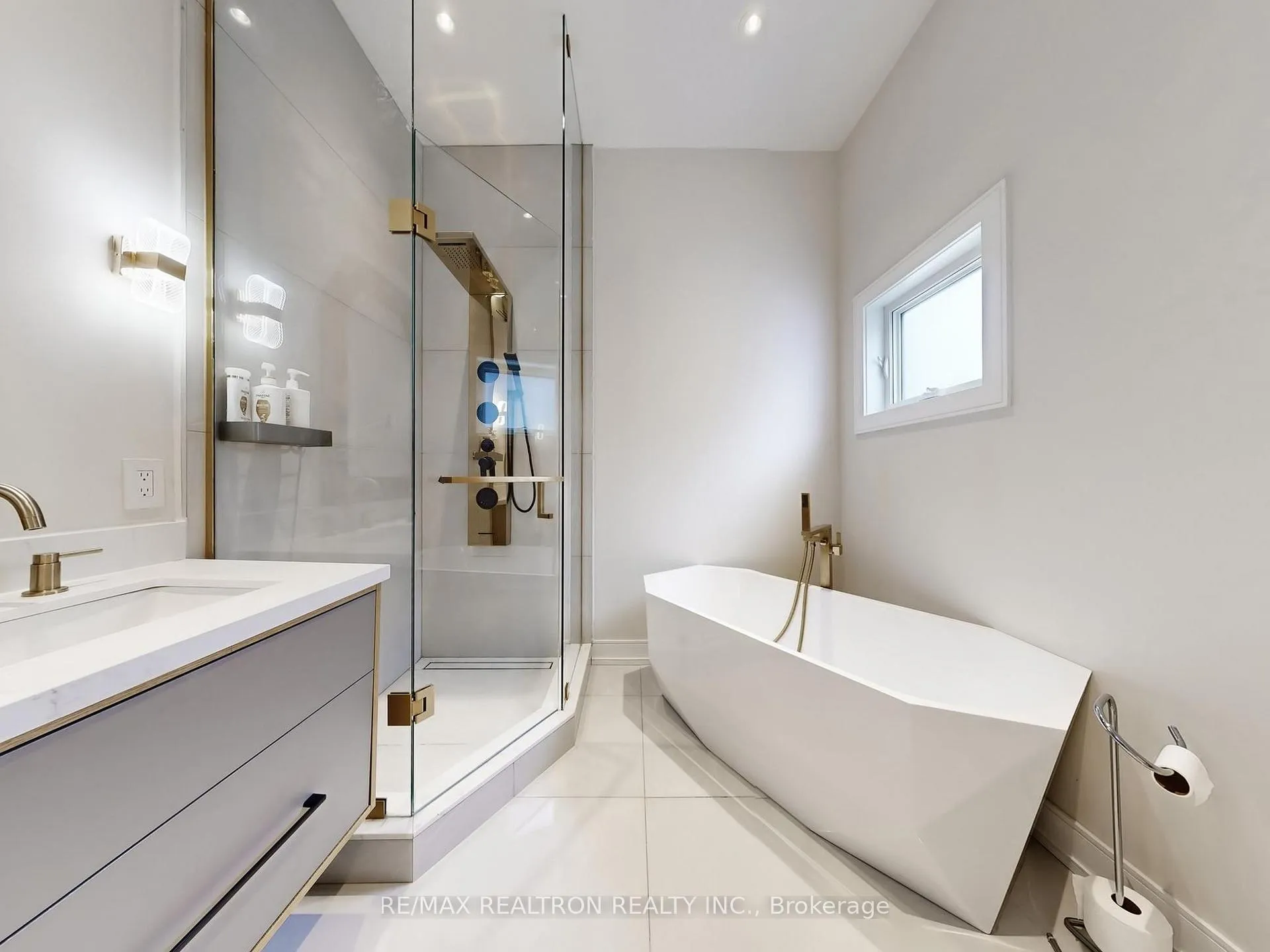 Photo 20 of 3714 Lakepoint Drive, Severn, West Shore — HOMEH