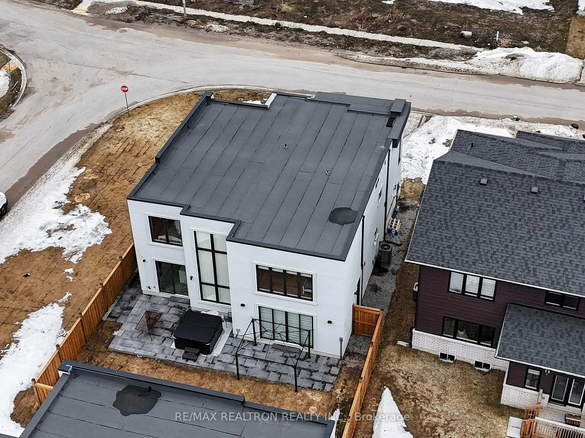 Photo 32 of 3714 Lakepoint Drive, Severn, West Shore — HOMEH