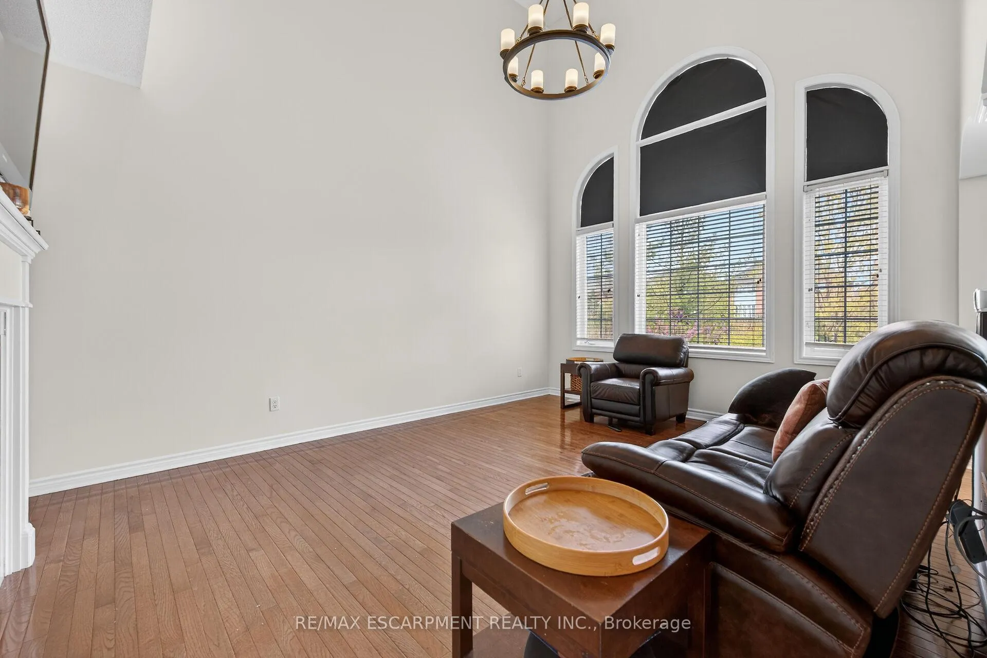 Photo 6 of 2431 Castlebrook Road, Oakville, Westmount — HOMEH