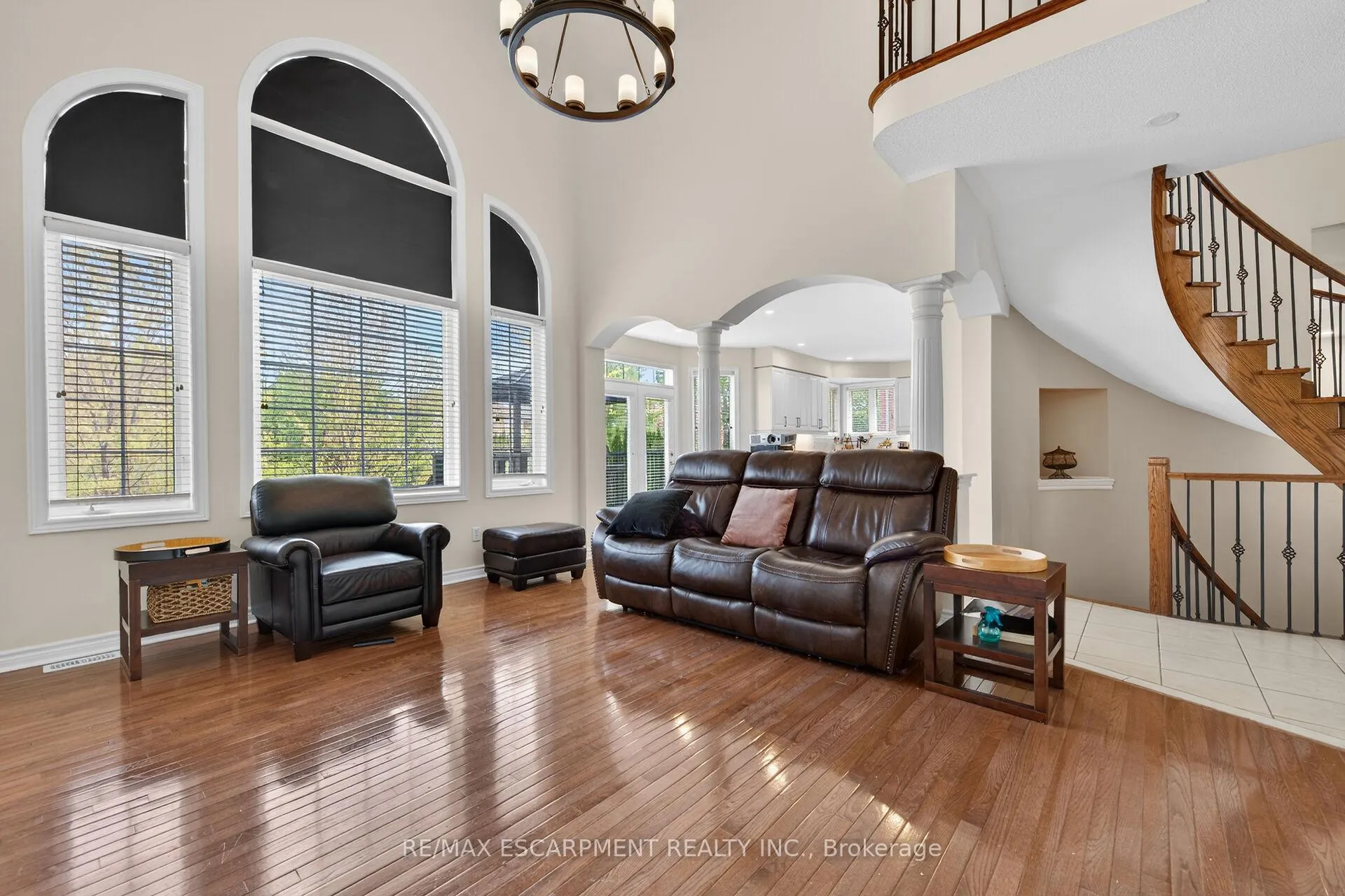 Photo 9 of 2431 Castlebrook Road, Oakville, Westmount — HOMEH
