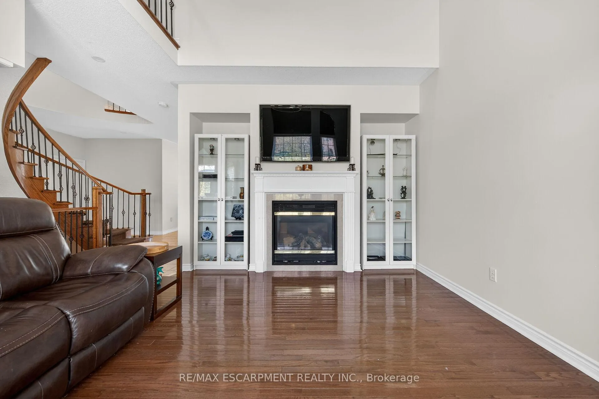 Photo 11 of 2431 Castlebrook Road, Oakville, Westmount — HOMEH