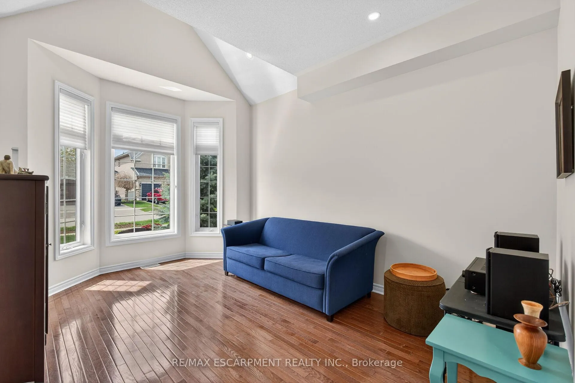 Photo 19 of 2431 Castlebrook Road, Oakville, Westmount — HOMEH