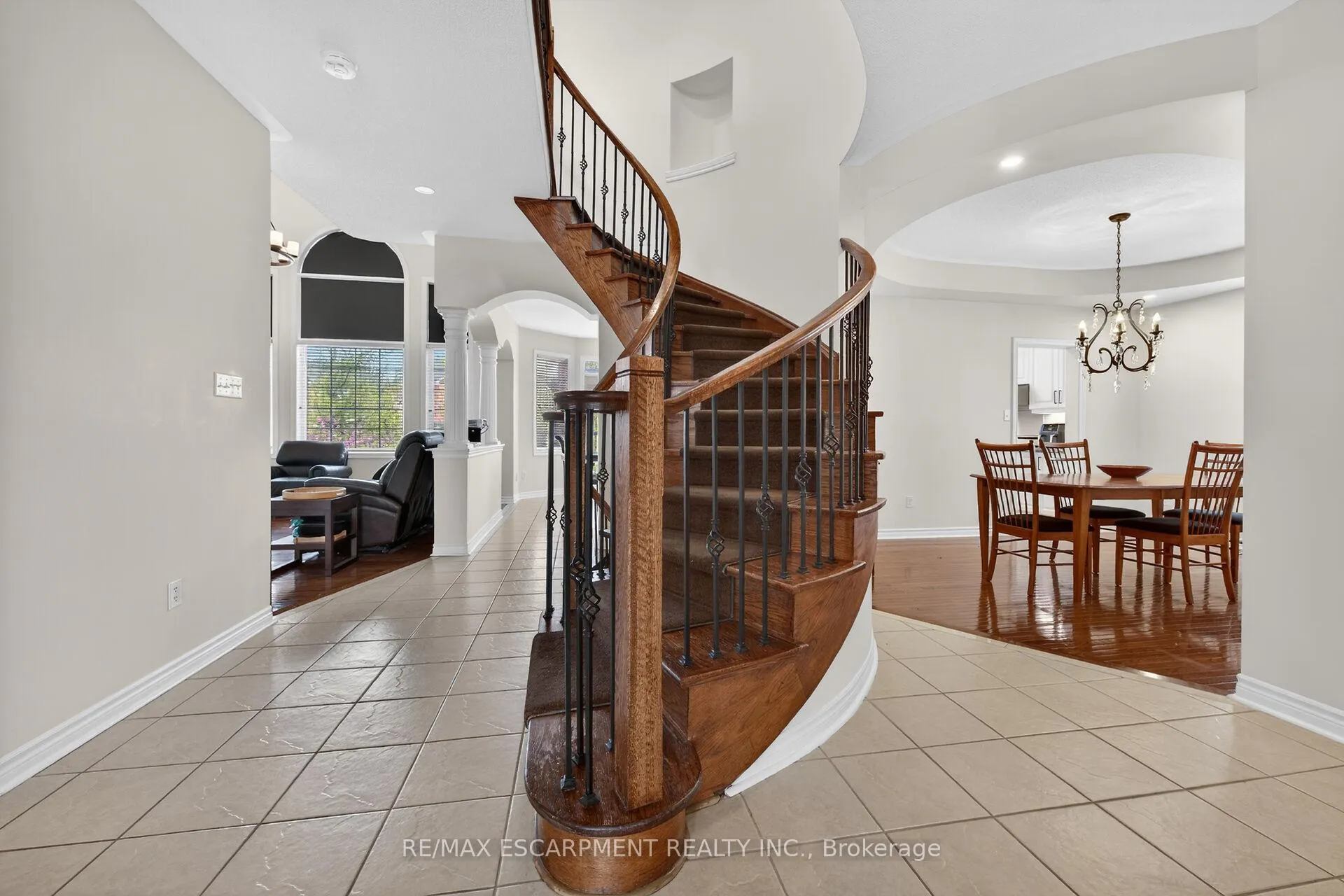 Photo 21 of 2431 Castlebrook Road, Oakville, Westmount — HOMEH