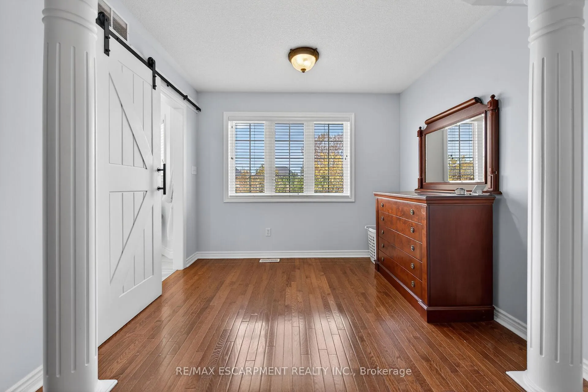 Photo 23 of 2431 Castlebrook Road, Oakville, Westmount — HOMEH