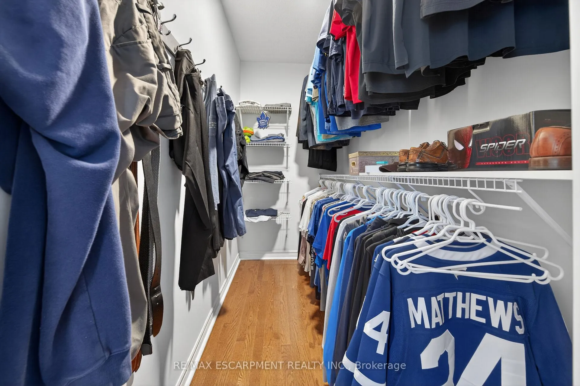 Photo 25 of 2431 Castlebrook Road, Oakville, Westmount — HOMEH