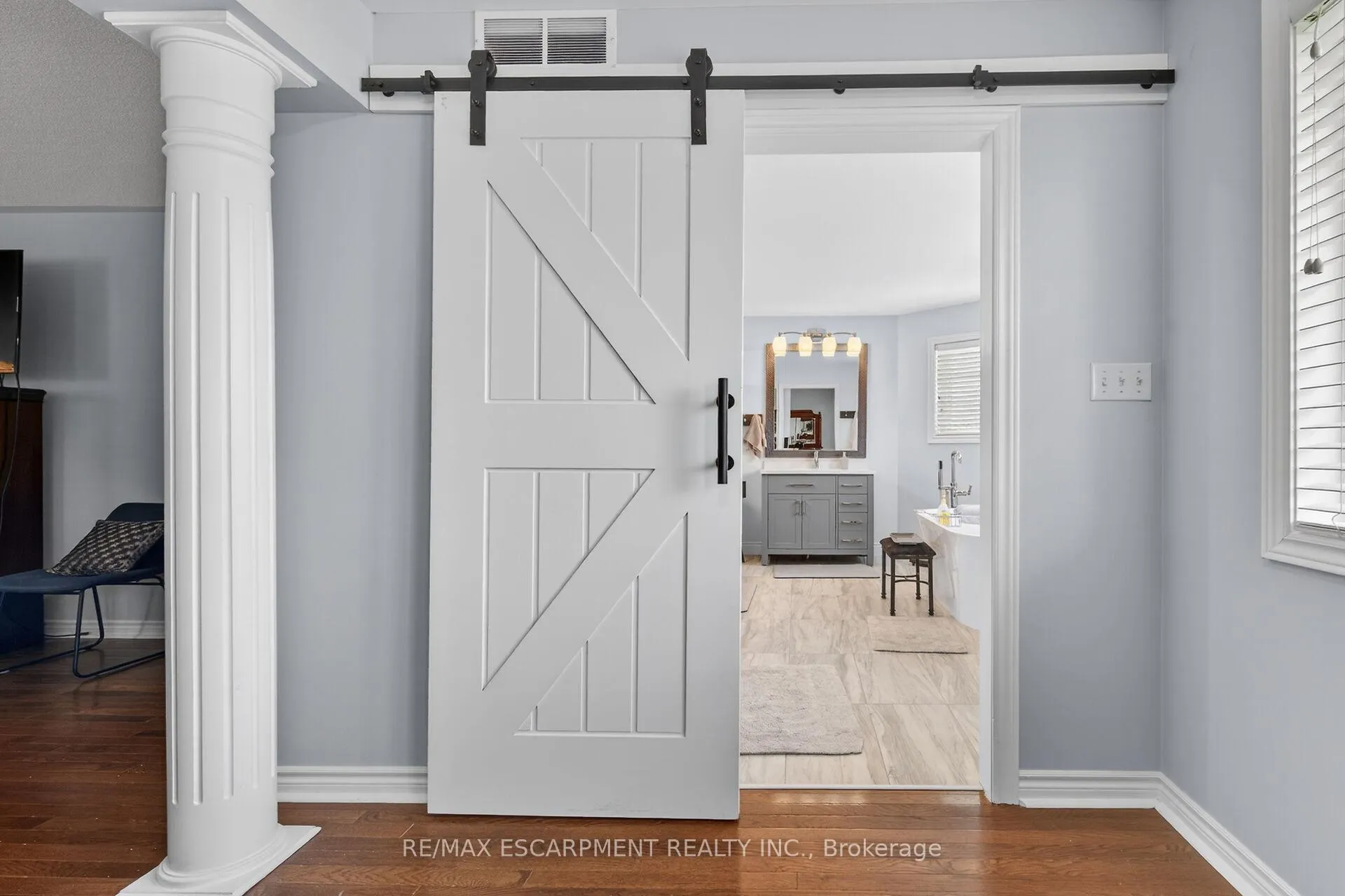Photo 26 of 2431 Castlebrook Road, Oakville, Westmount — HOMEH