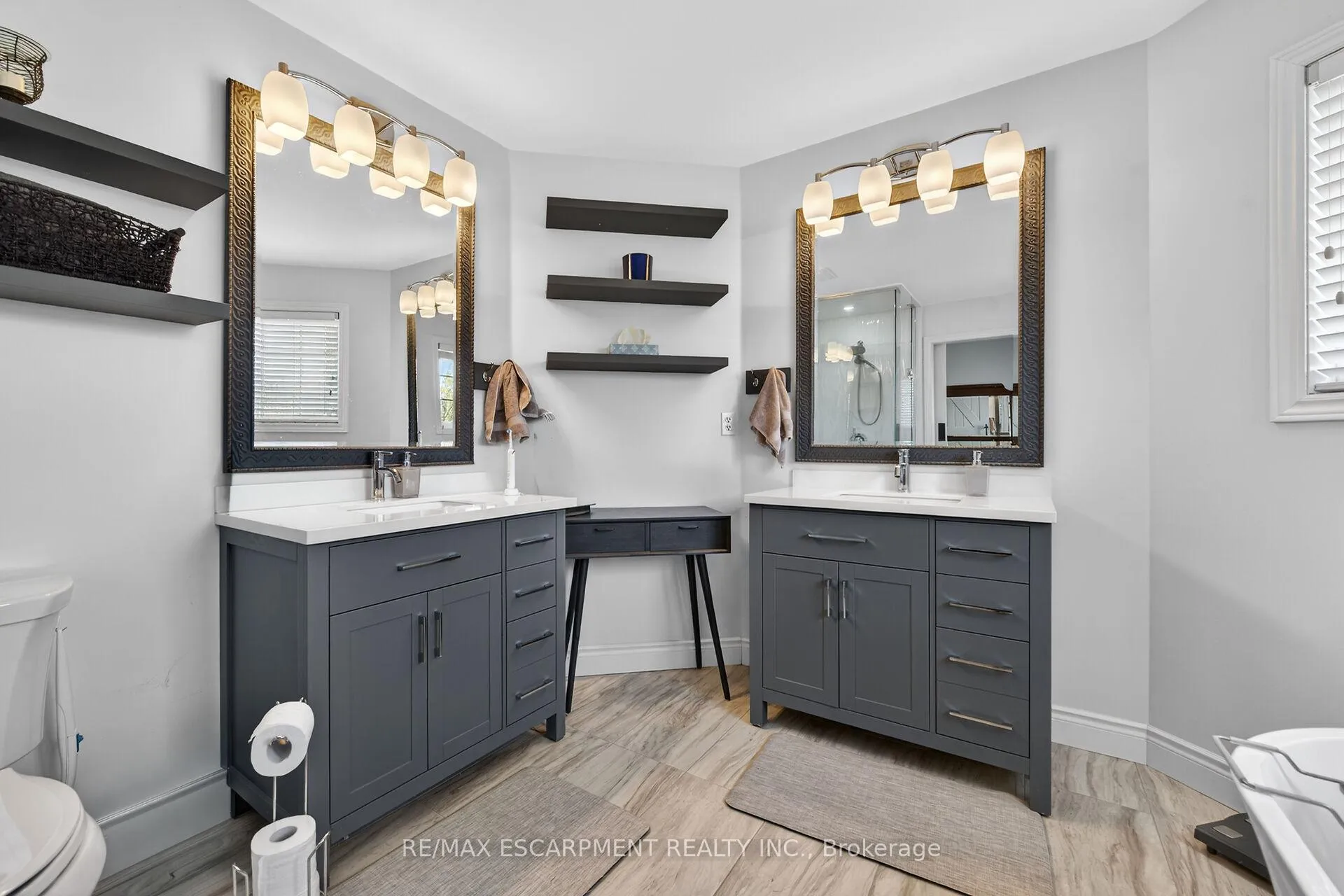 Photo 28 of 2431 Castlebrook Road, Oakville, Westmount — HOMEH