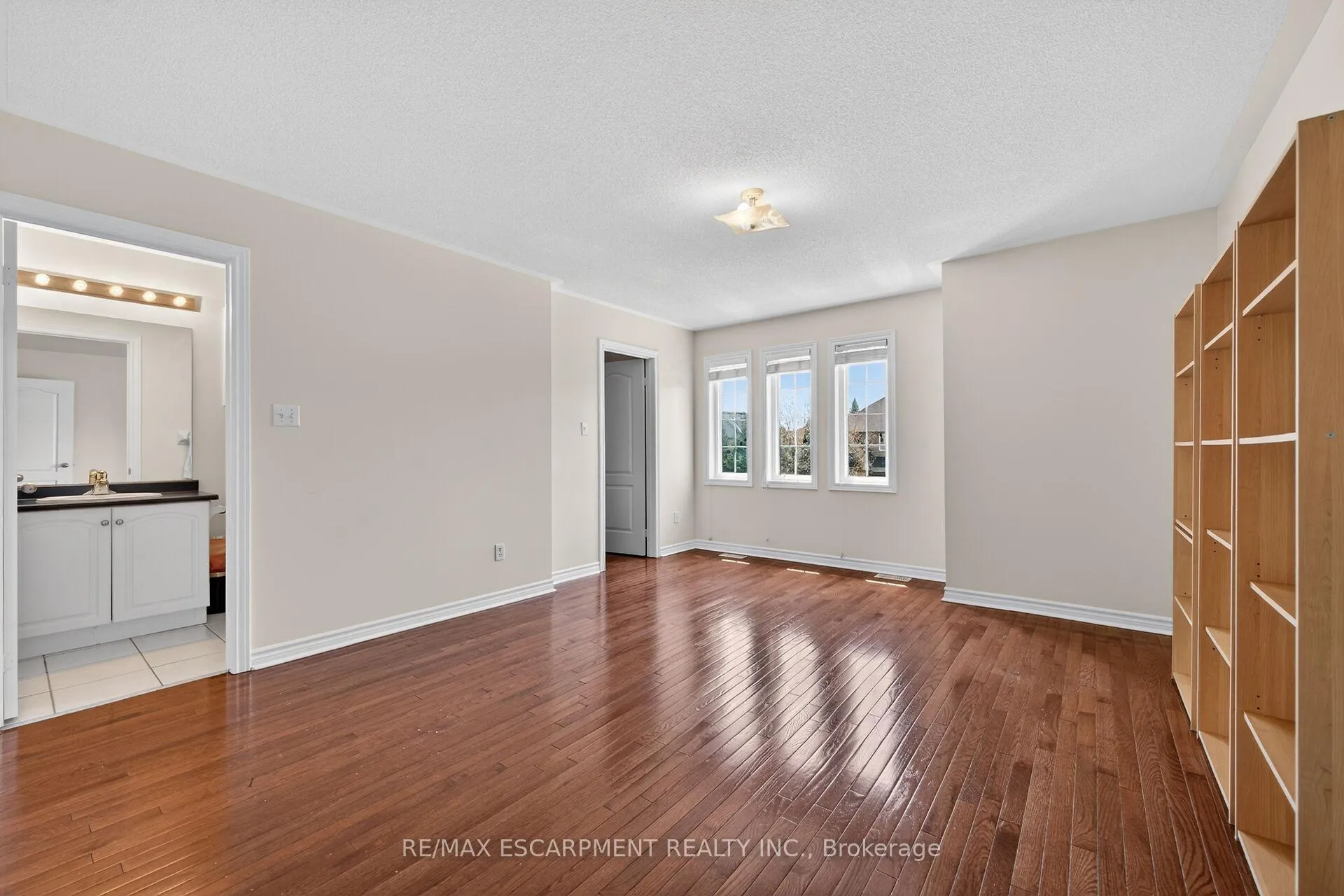 Photo 30 of 2431 Castlebrook Road, Oakville, Westmount — HOMEH