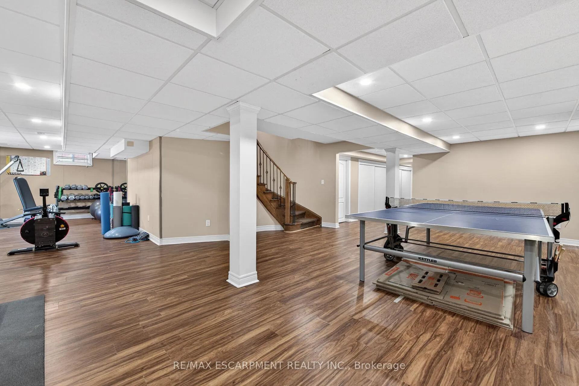 Photo 38 of 2431 Castlebrook Road, Oakville, Westmount — HOMEH