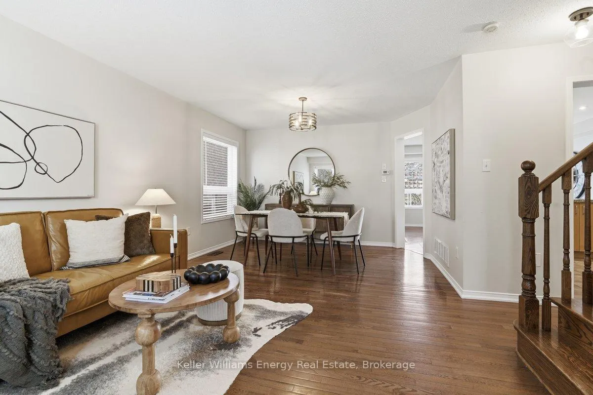 Photo 4 of 1428 Coldstream Drive, Oshawa, Taunton — HOMEH