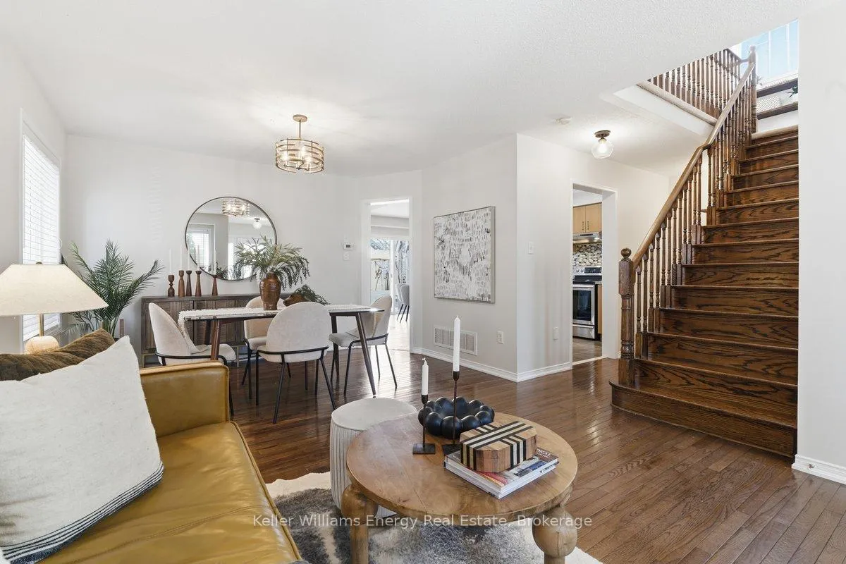 Photo 5 of 1428 Coldstream Drive, Oshawa, Taunton — HOMEH
