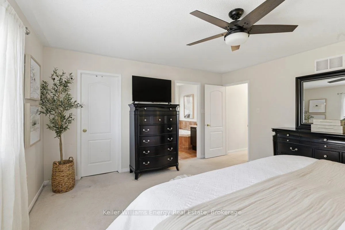 Photo 16 of 1428 Coldstream Drive, Oshawa, Taunton — HOMEH